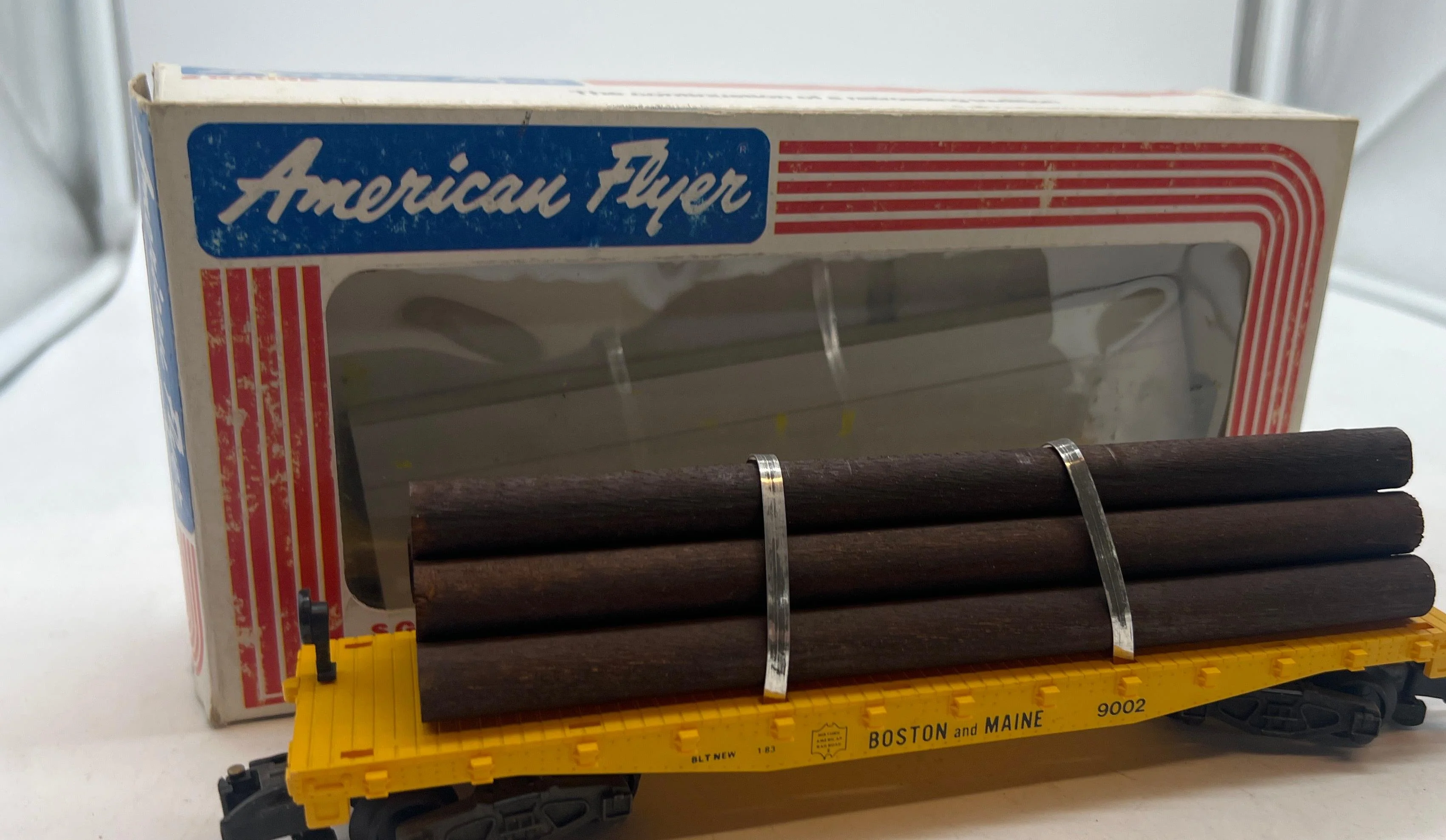 American Flyer 4-9002 BOSTON & MAINE Flat Car w/Logs S Scale Used Excellent