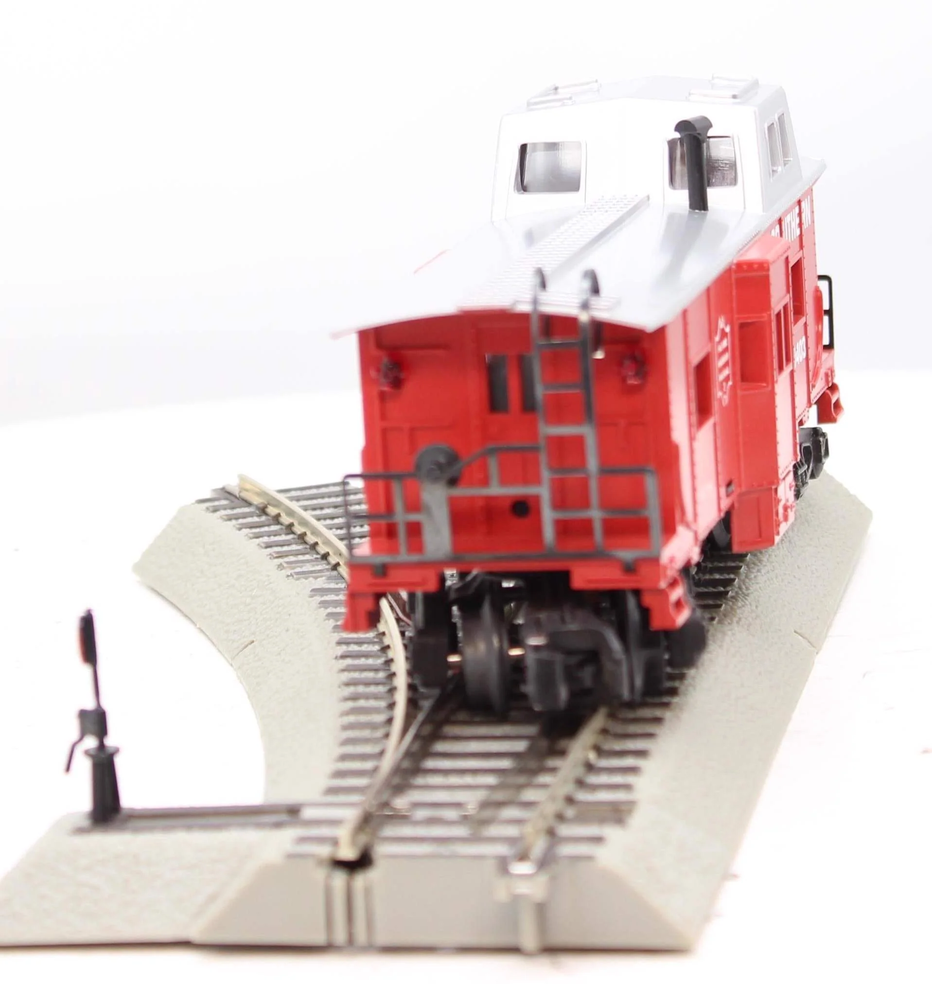 American Flyer 4-9403 SOUTHERN RAILROAD Bay Window Caboose S Scale Like New - Image 3