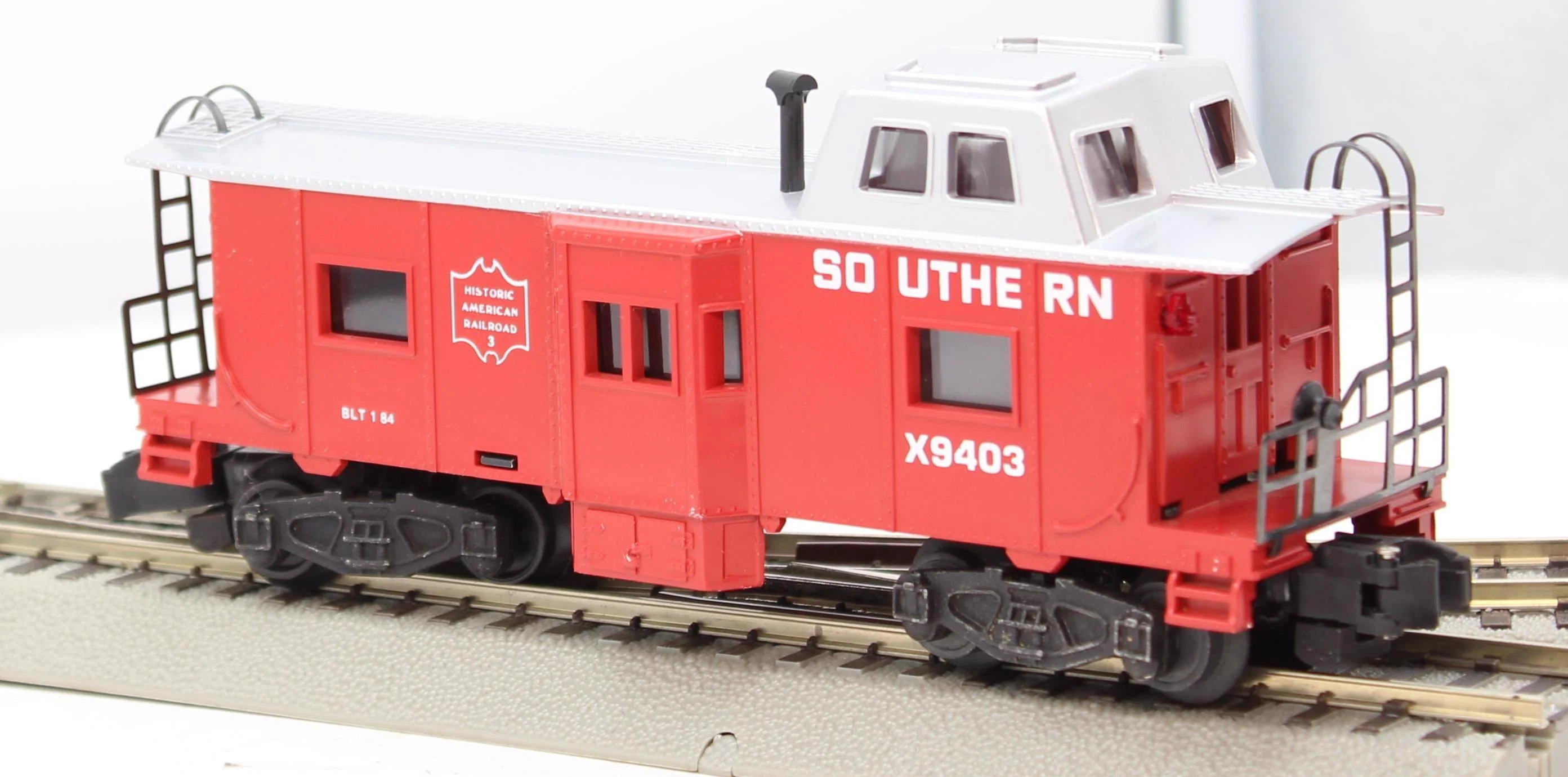 American Flyer 4-9403 SOUTHERN RAILROAD Bay Window Caboose S Scale Like New - Image 4