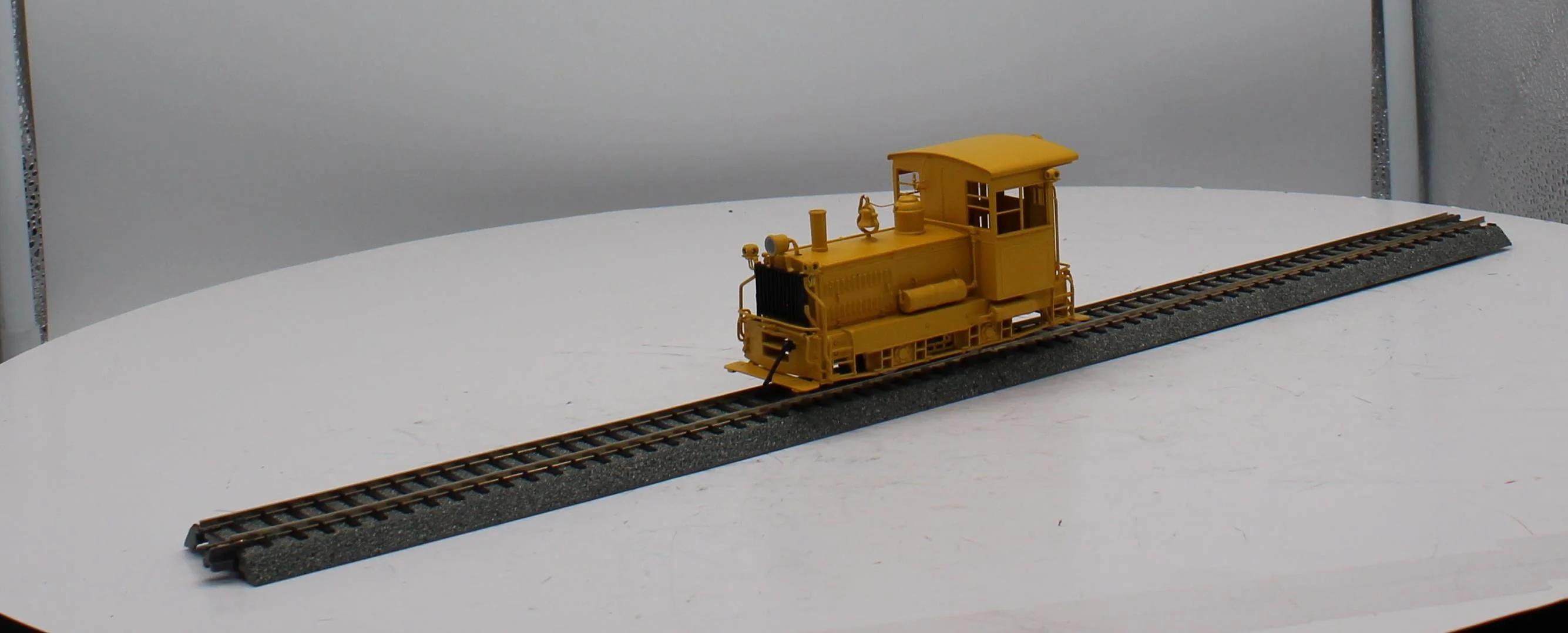 AMS AM55-013 Diesel Switcher Scale ON 30 SCALE Like New - Image 2