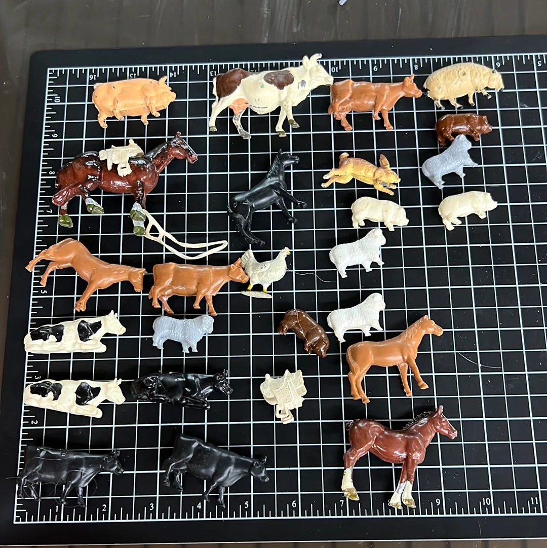 Assorted Figures plastic and Metal animals USED - Image 2
