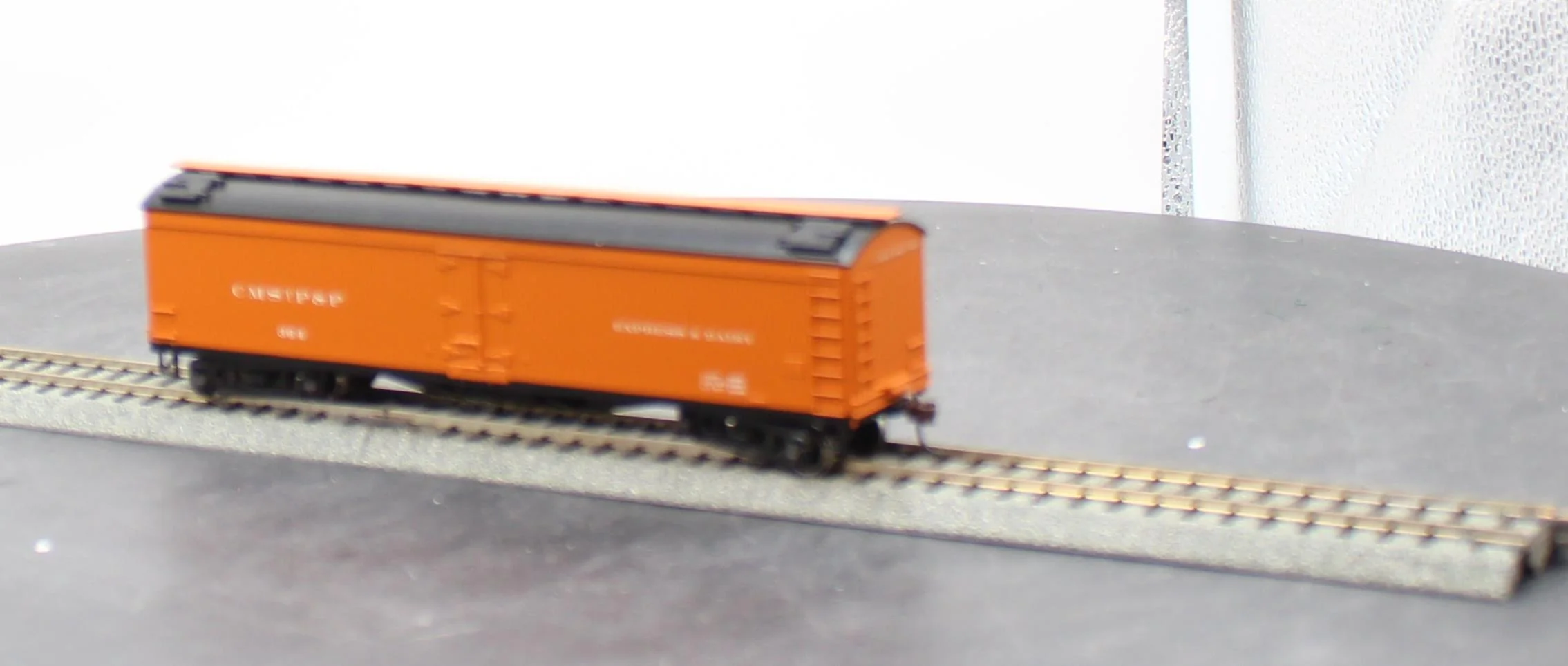 Athearn 50' Express Reefer Milwaukee Road 364 92577 O SCALE Like New - Image 4