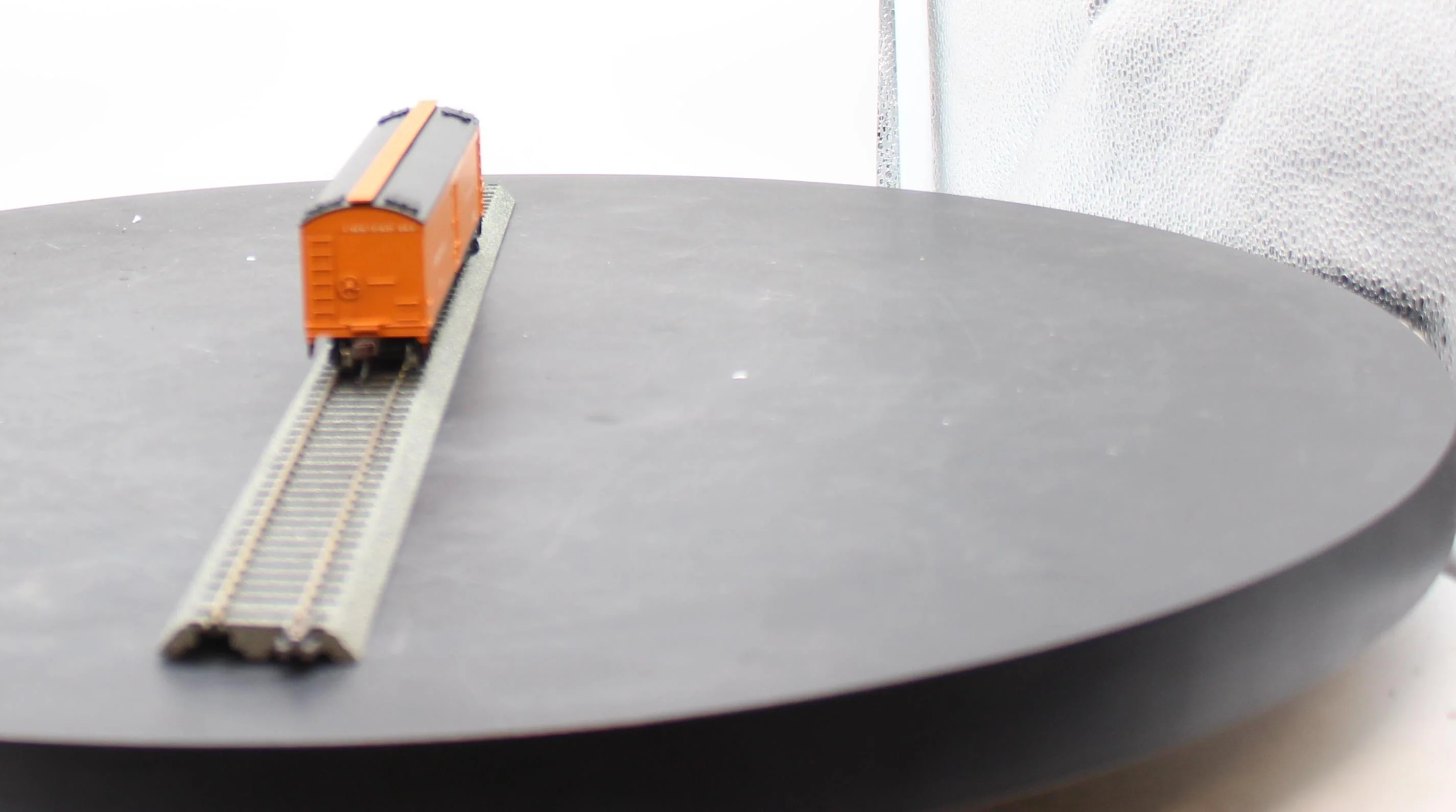 Athearn 50' Express Reefer Milwaukee Road 364 92577 O SCALE Like New - Image 6