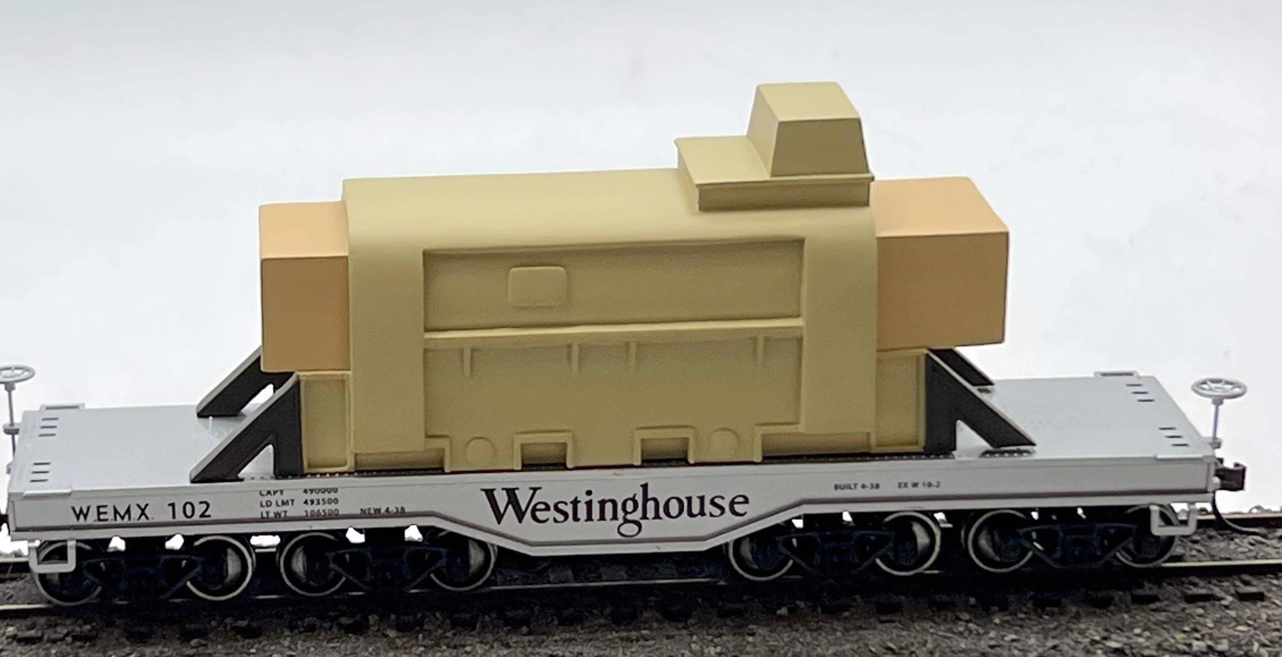 Athearn 92250 RTR Westinghouse Heavy Duty Flat Car with Load WEMX #102 HO Scale Like New