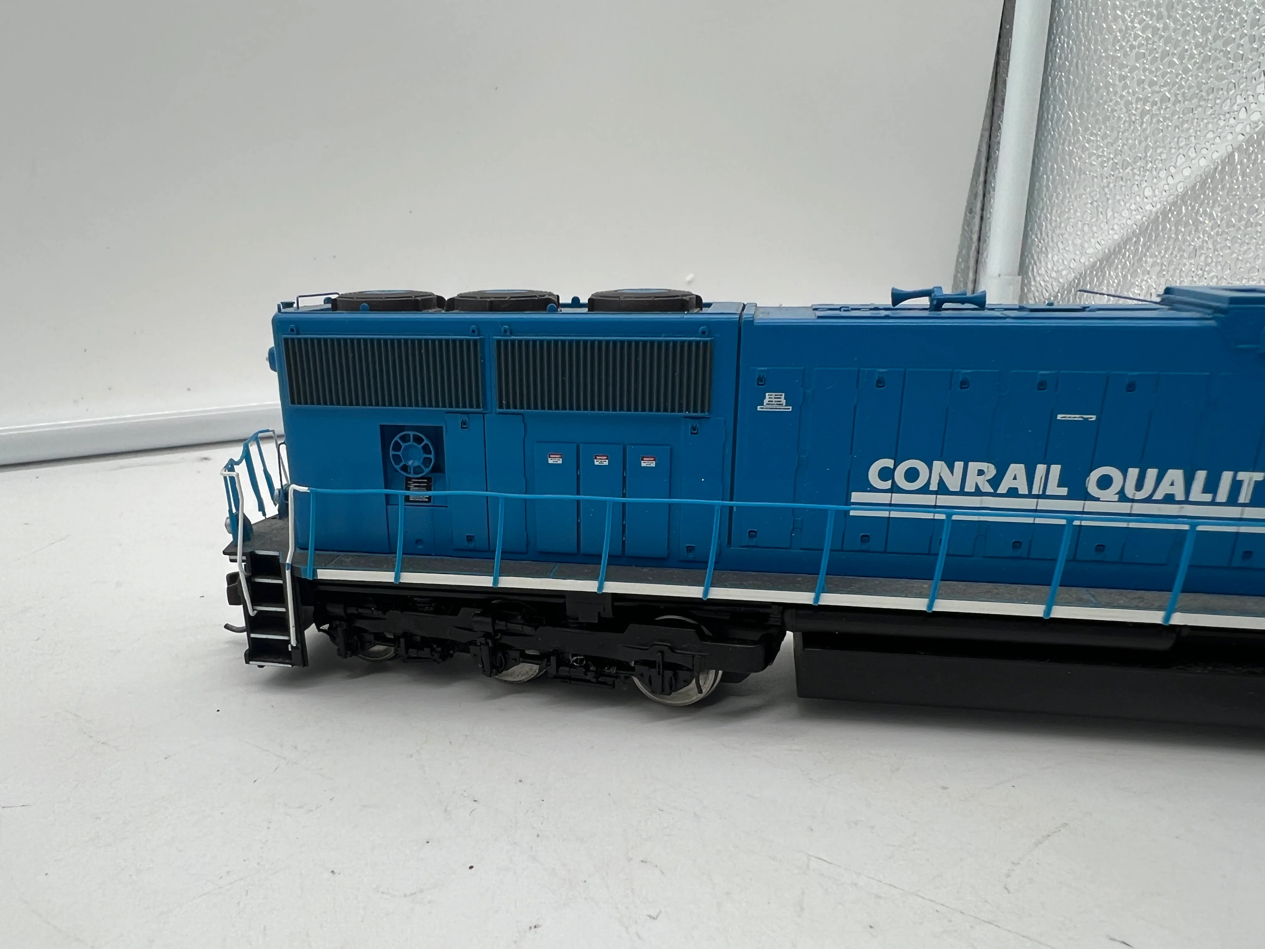 Athearn G6144 Conrail SD-70 Diesel Locomotive 2572 HO SCALE Used Excellent - Image 8