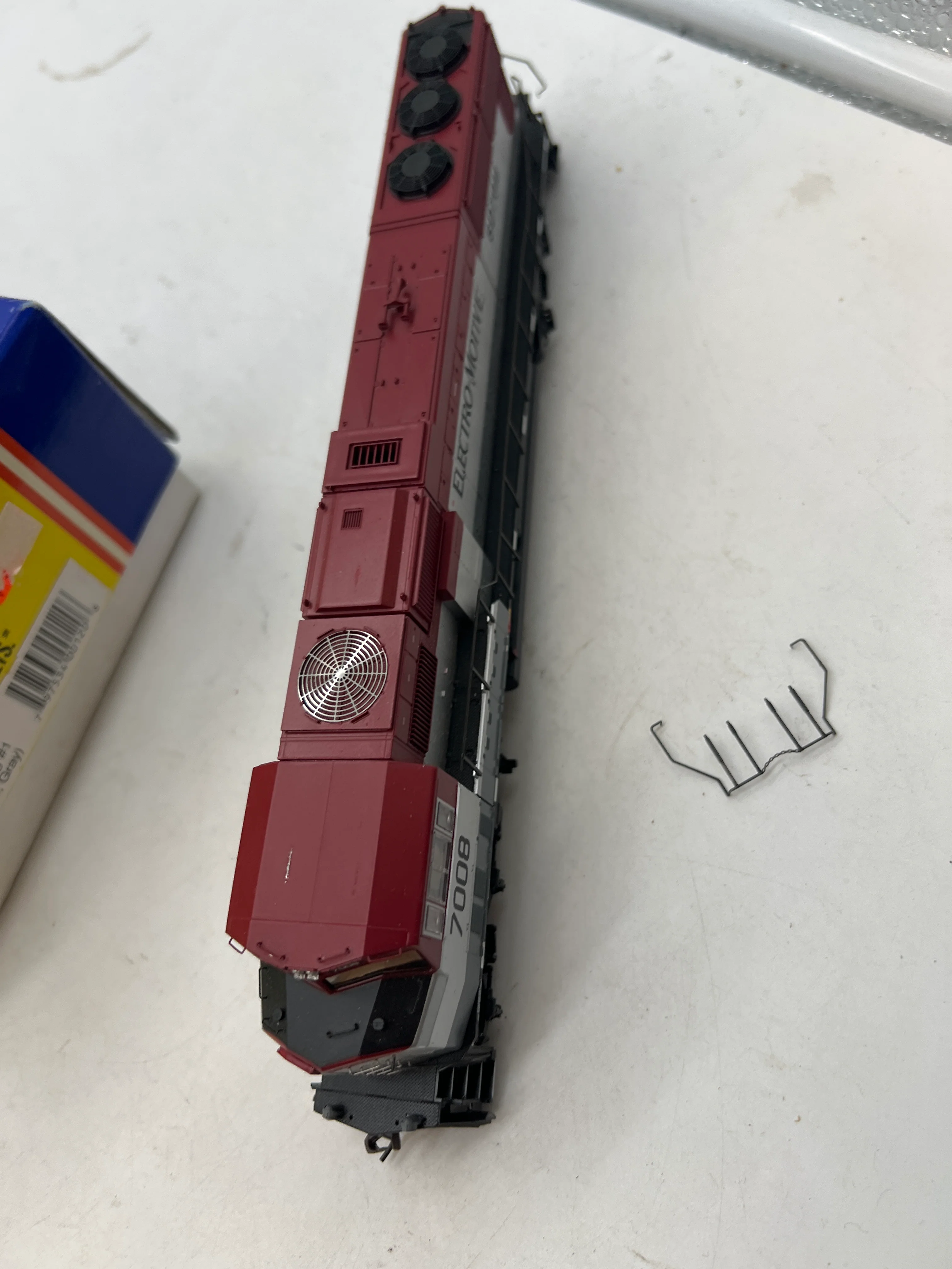 Athearn G6180 EMD Leasing 1 SD70M Burg, Silver, Gray Diesel Locomotive HO SCALE Used Excellent - Image 2