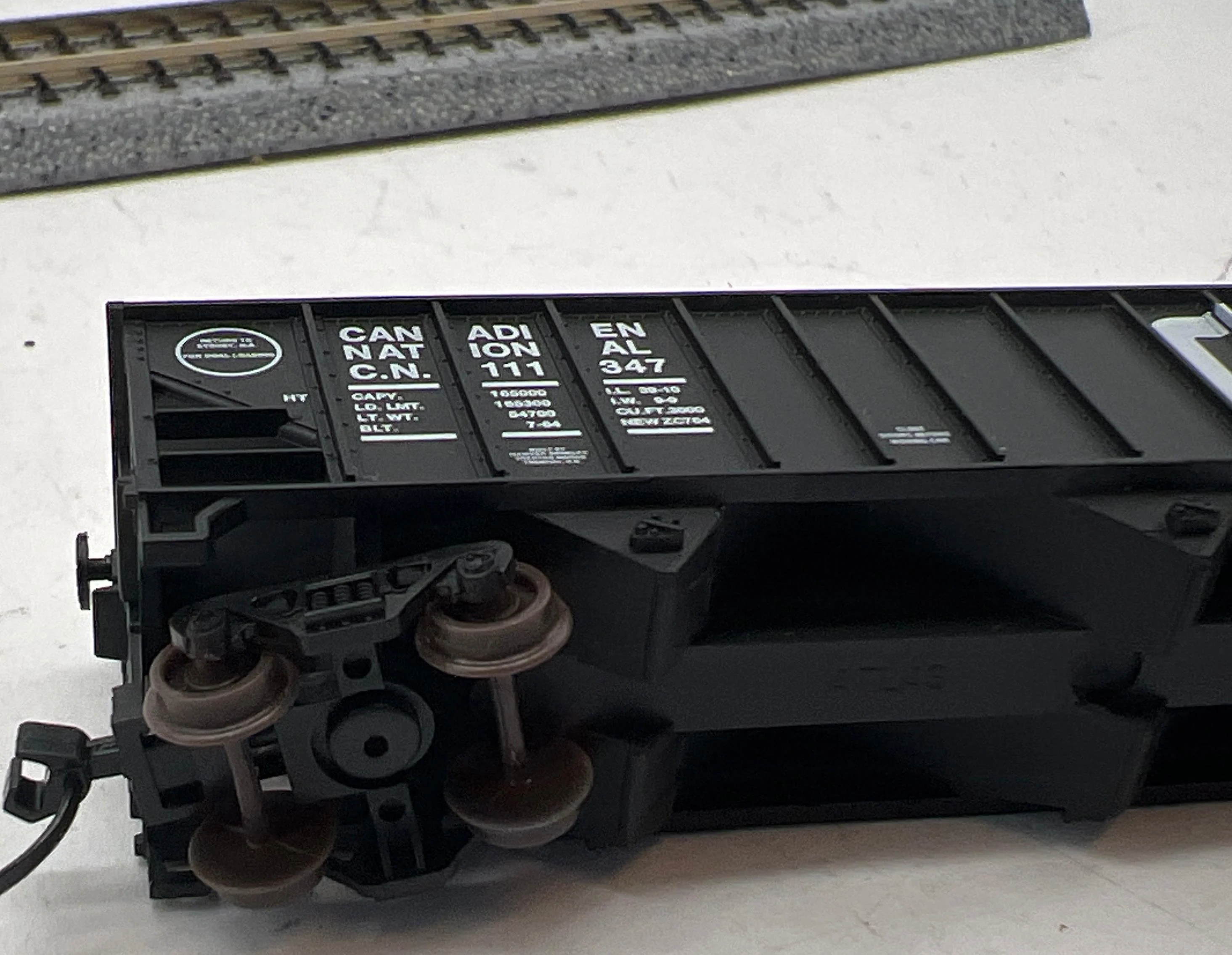 Atlas 40448A CANADIAN NATIONAL 90 Ton Hopper Black/White kadee style couplers N Scale Used Excellent - Image 2