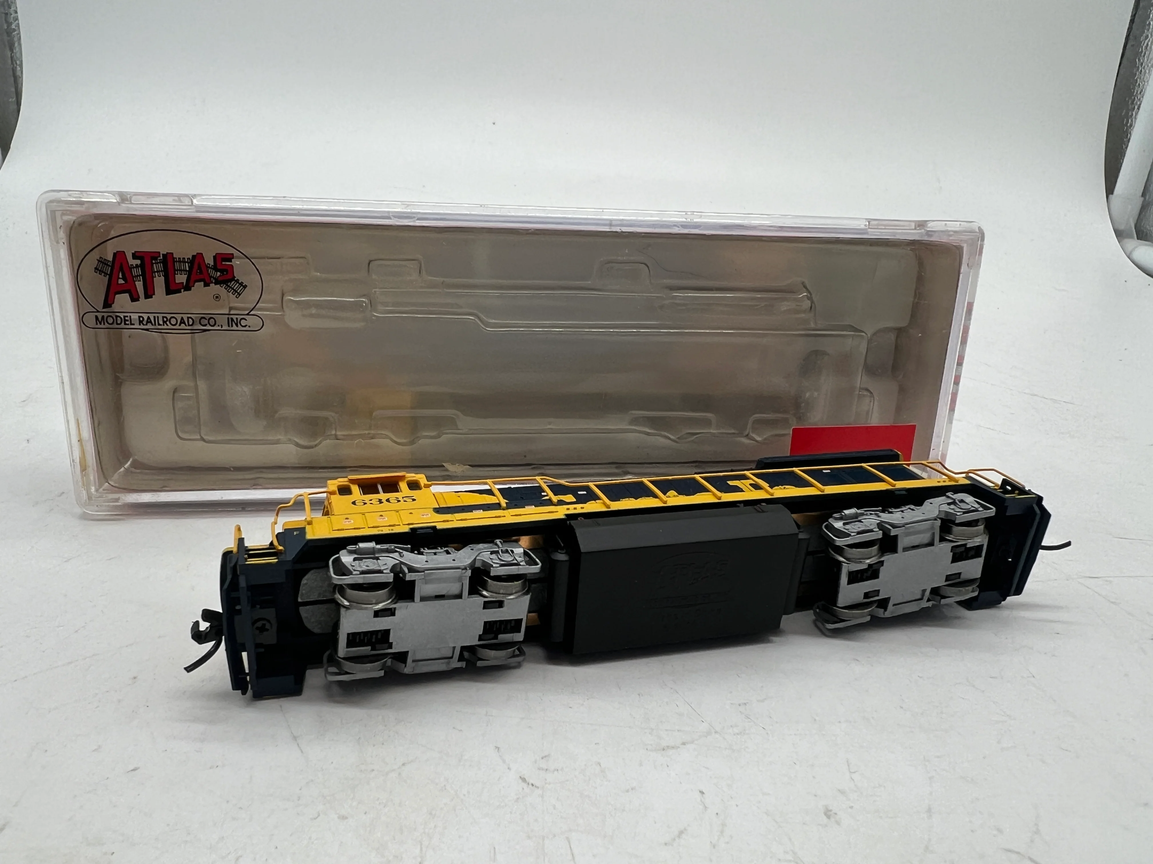 ATLAS #49770 B23-7 SANTA FE #6365 DIESEL LOCOMOTIVE DECODER EQUIPPED N SCALE  Like New - Image 2