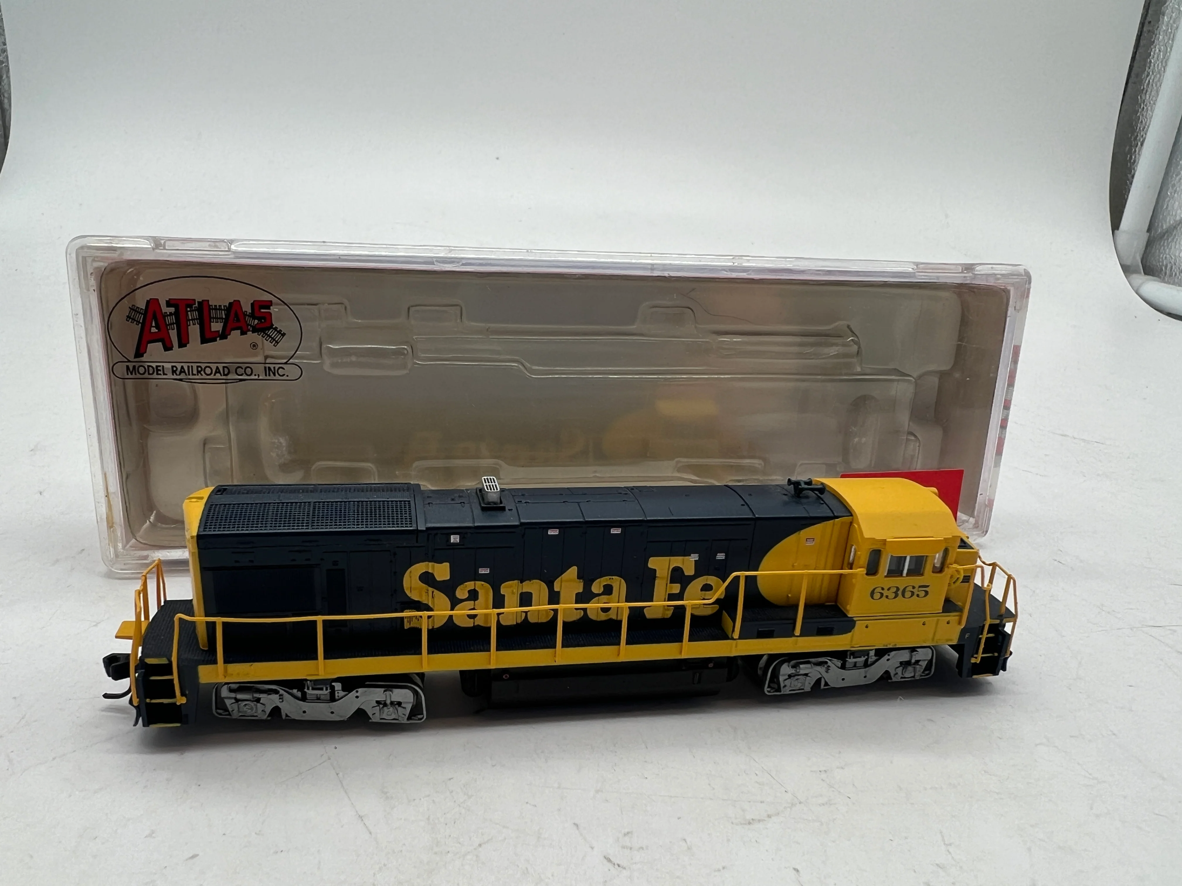 ATLAS #49770 B23-7 SANTA FE #6365 DIESEL LOCOMOTIVE DECODER EQUIPPED N SCALE  Like New - Image 3