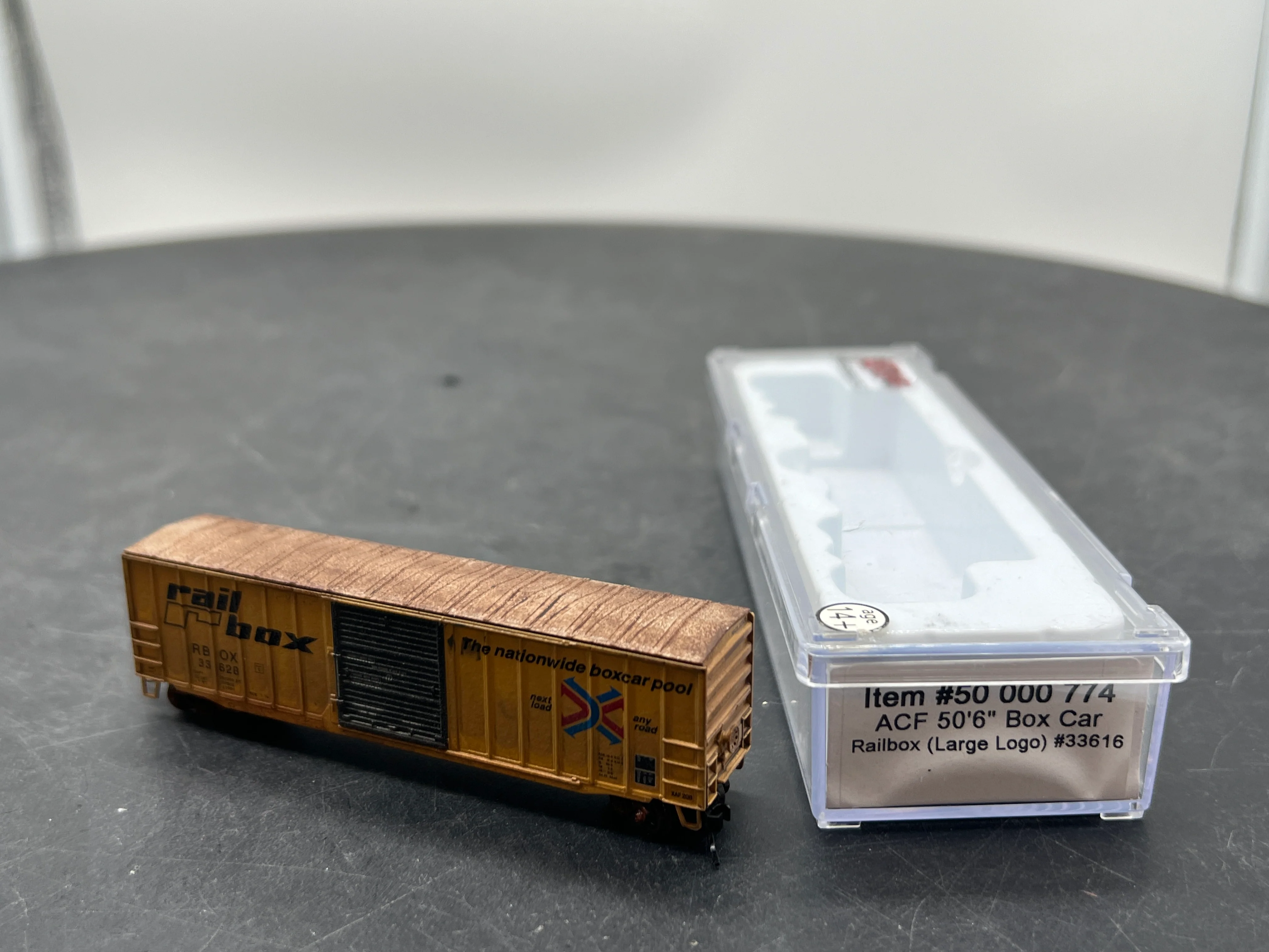 Atlas 50 000 774 Railbox large logo 33616 ACF 50'6" boxcar N SCALE WEATHERED AS IS Used Excellent - Image 4