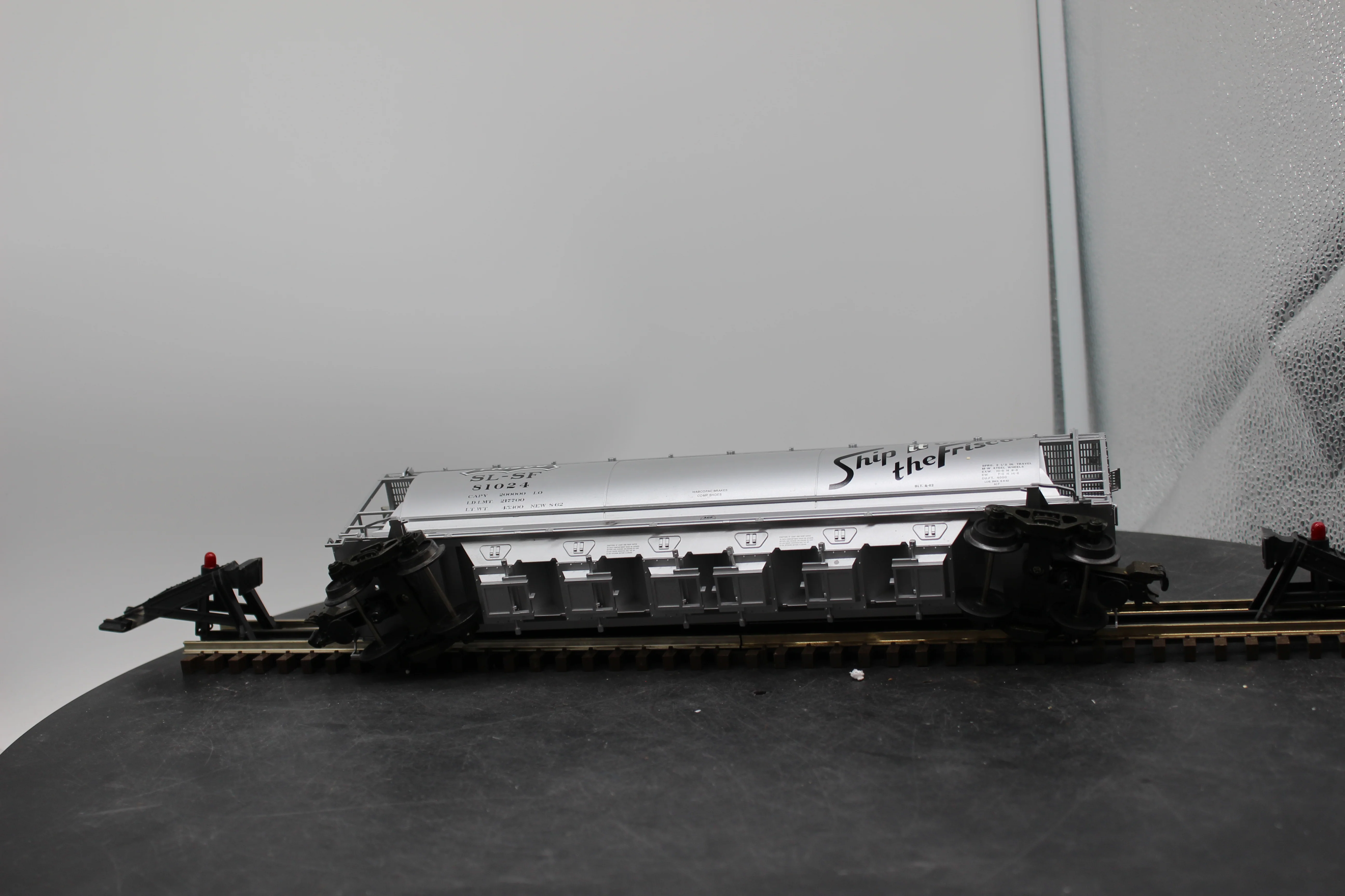 Atlas 6333-2 ATLAS ACF 6-BAY CYLINDRICAL HOPPER Frisco 81024 3 RL O SCALE Used Excellent - Image 2