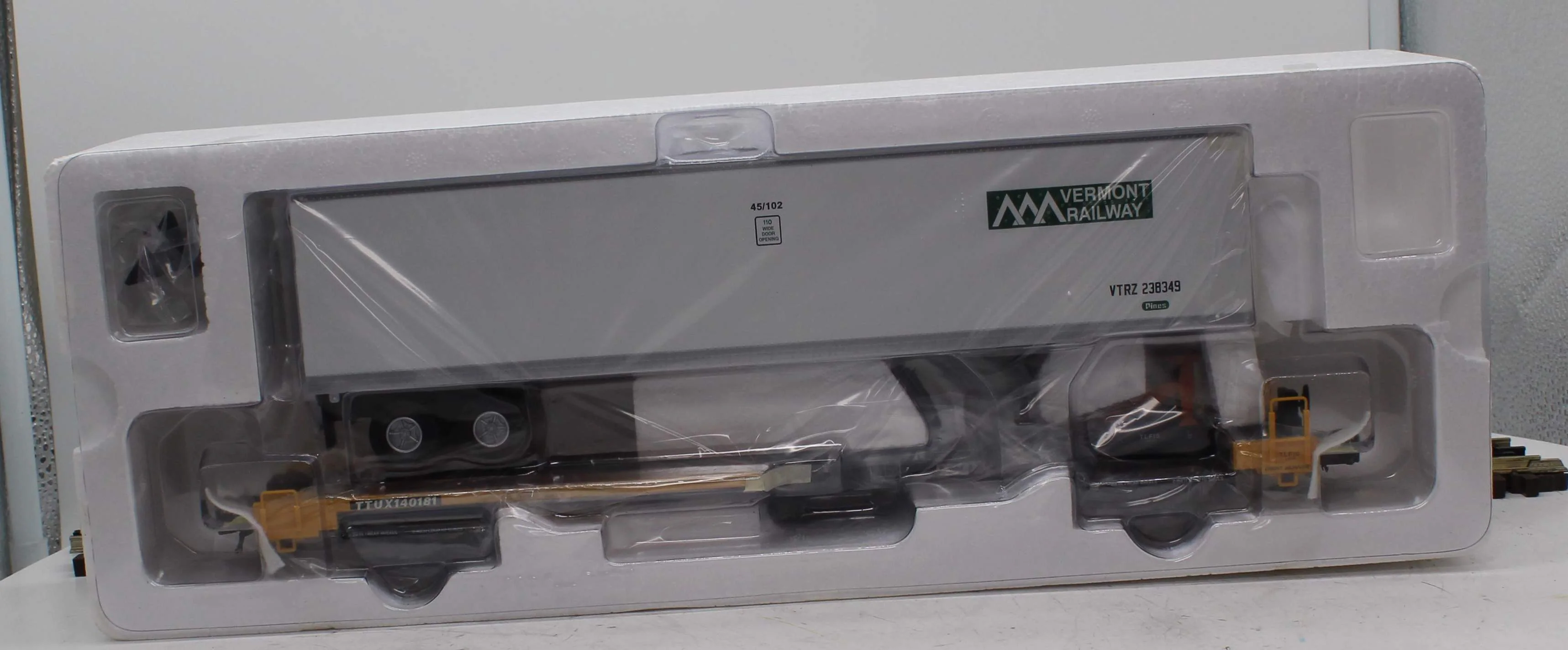Atlas 6953-4 VERMONT RAILWAY 45' Pines Trailer Front Runner O Scale NEW - Image 3