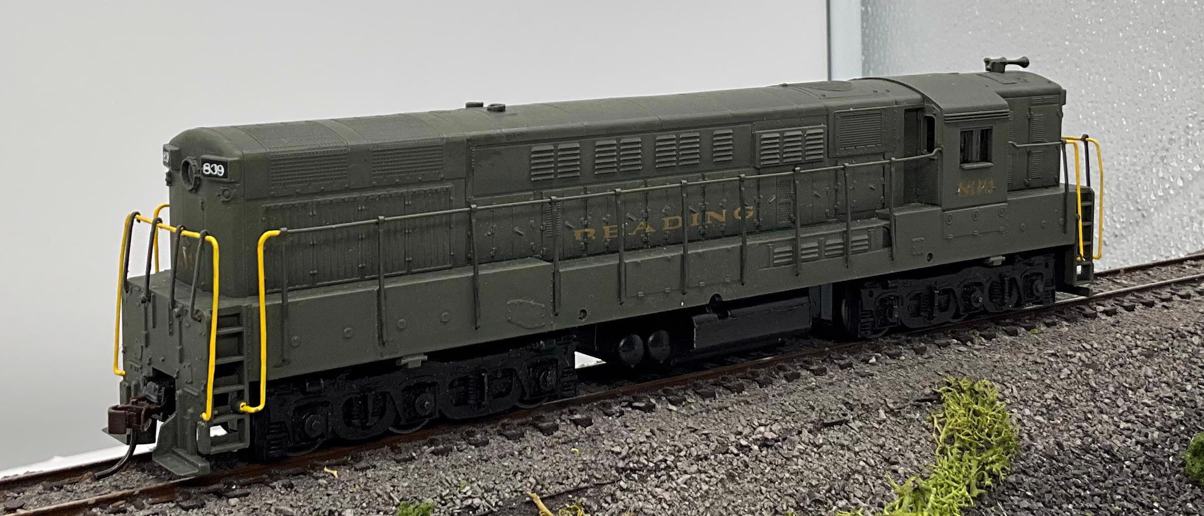 Atlas 7874 READING Train Master Diesel Locomotive #839 HO Scale Used Excellent No Box - Image 2