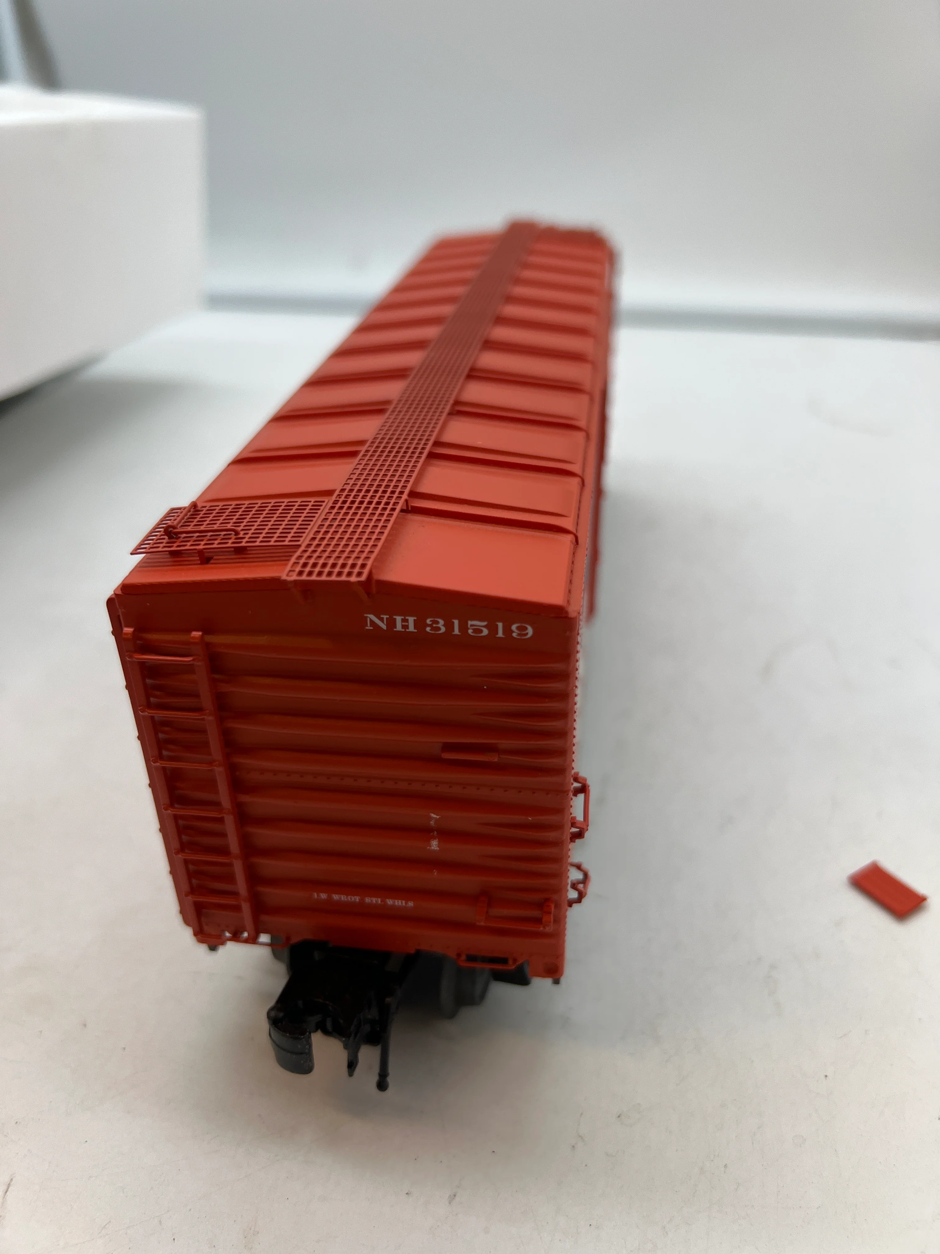 Atlas 8553-1 New Haven 40' 1937 AAR Boxcar 31519 O SCALE Used as is - Image 2