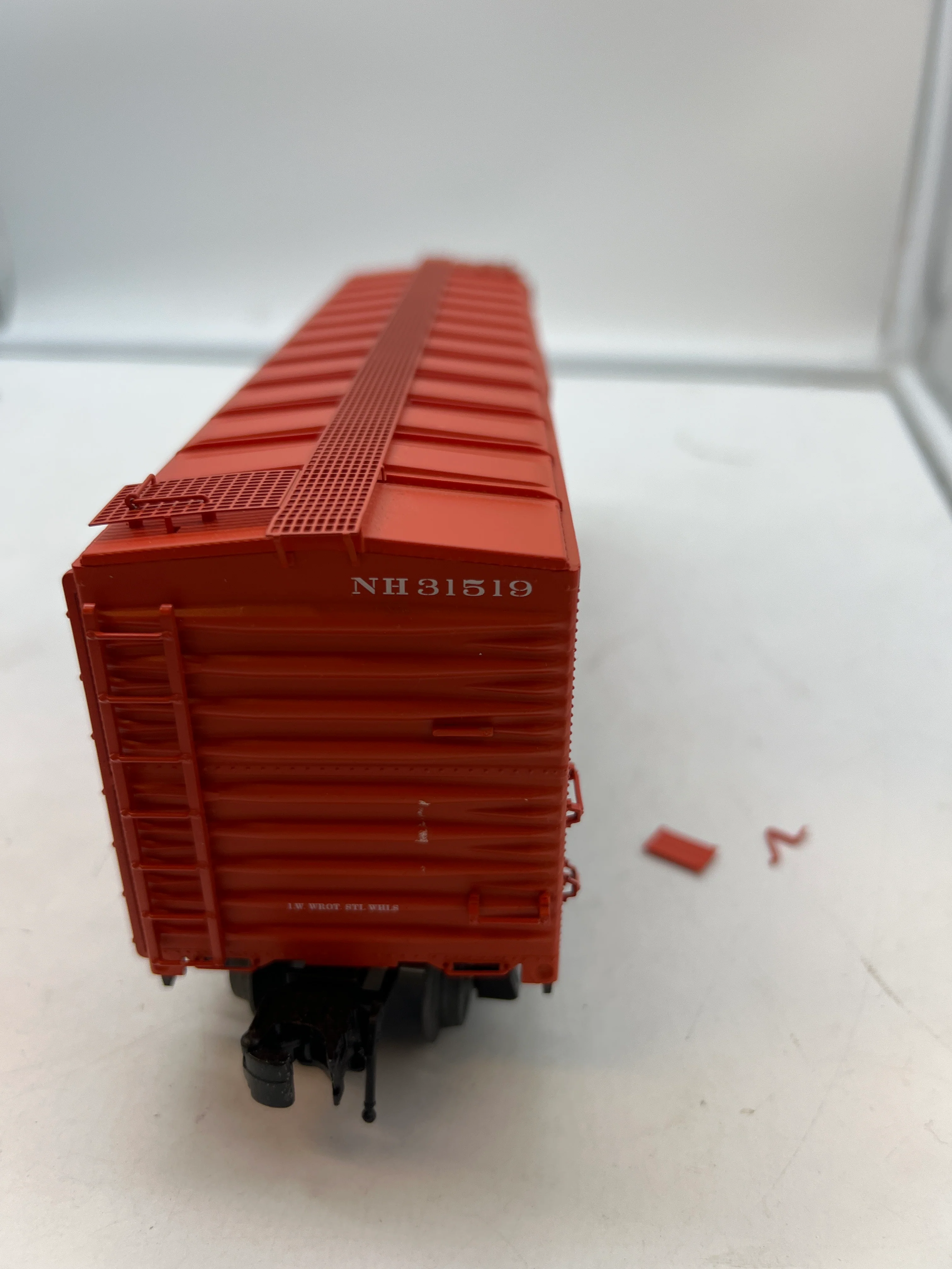 Atlas 8553-1 New Haven 40' 1937 AAR Boxcar 31519 O SCALE Used as is - Image 6