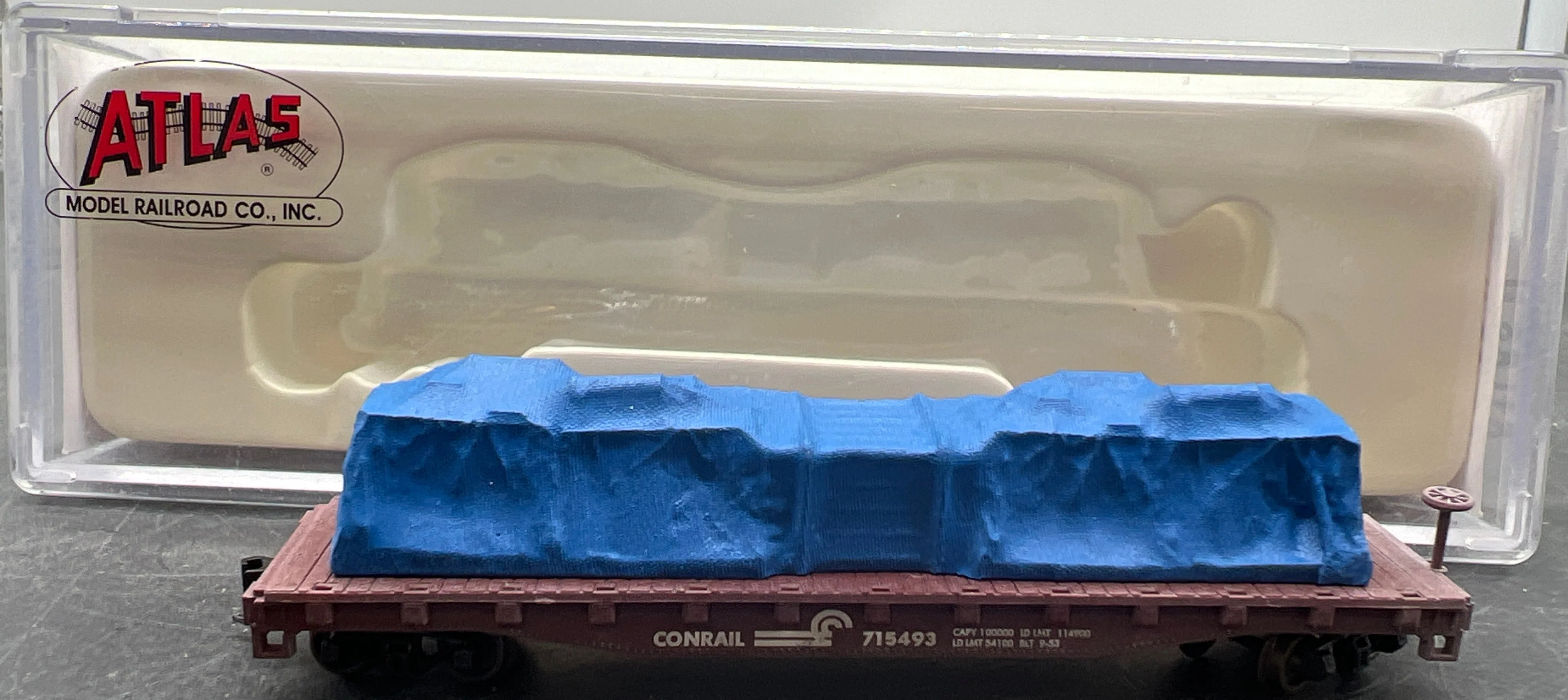 Atlas Conrail Flatcar with load N SCALE Like New