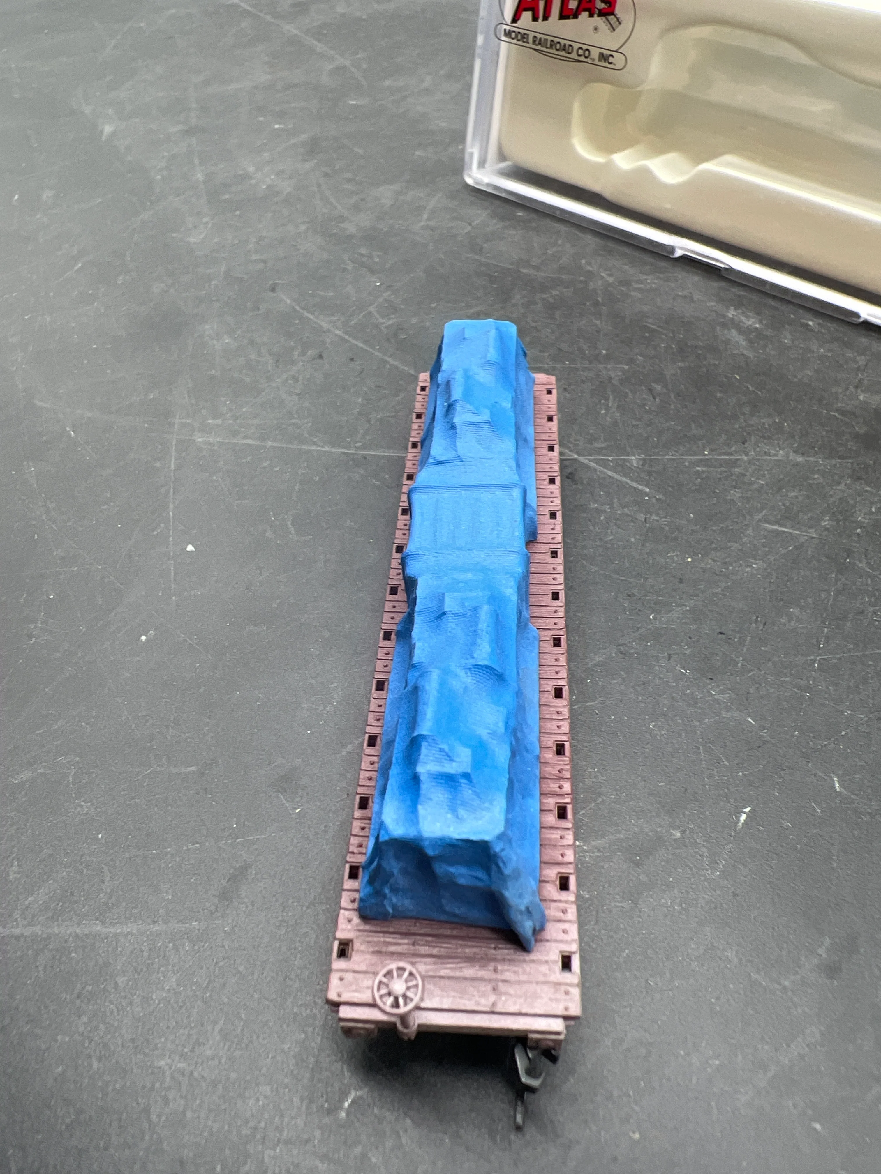 Atlas Conrail Flatcar with load N SCALE Like New - Image 2
