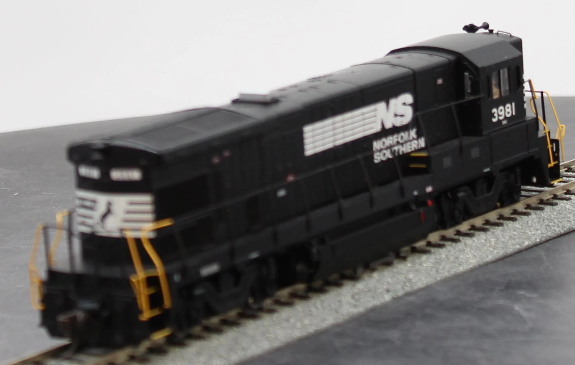 Atlas Master 10003397 Canadian National S2 8139 HO SCALE Like New - Image 3