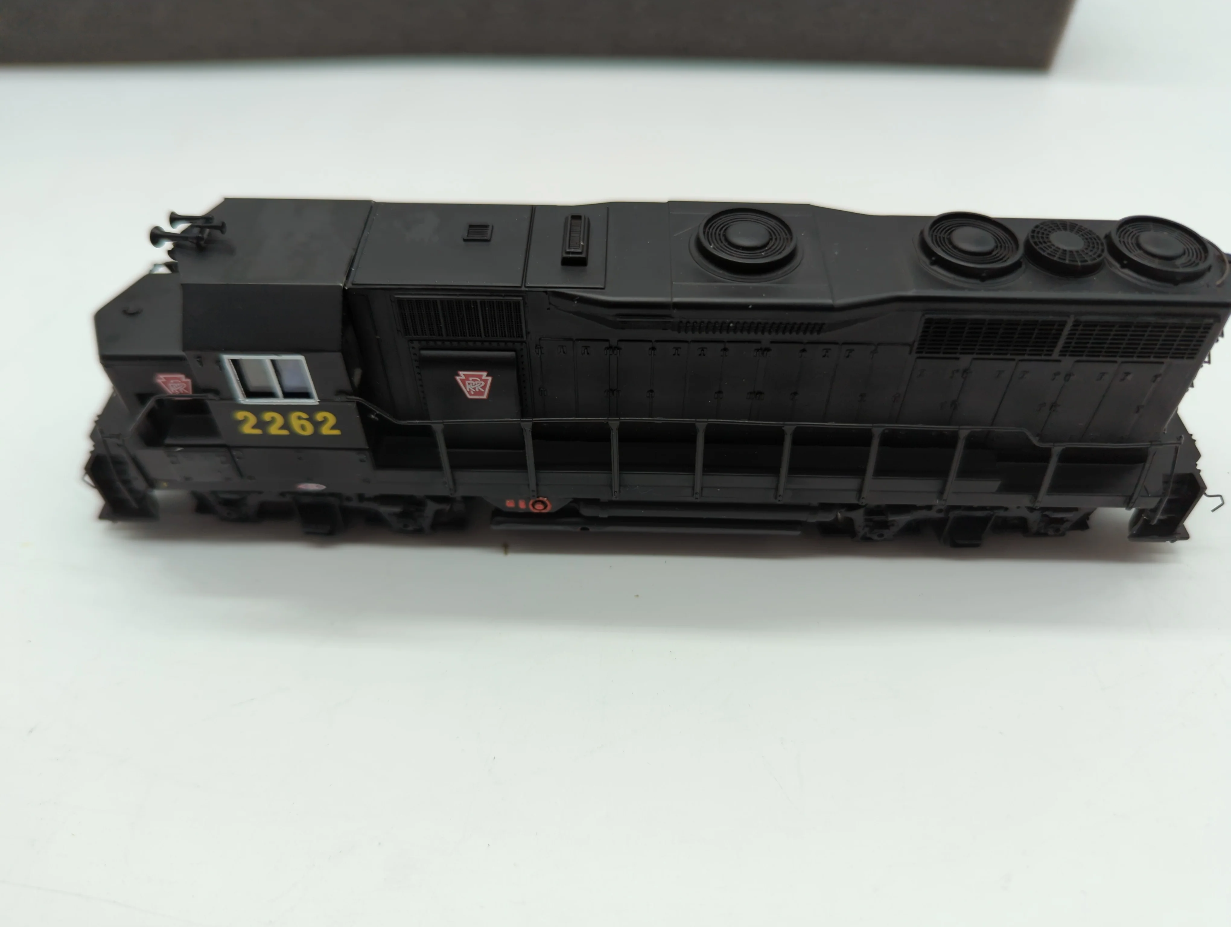 Bachmann 11510 Pennsylania #2262 EMD GP35 Diesel ho SCALE Like New - Image 3