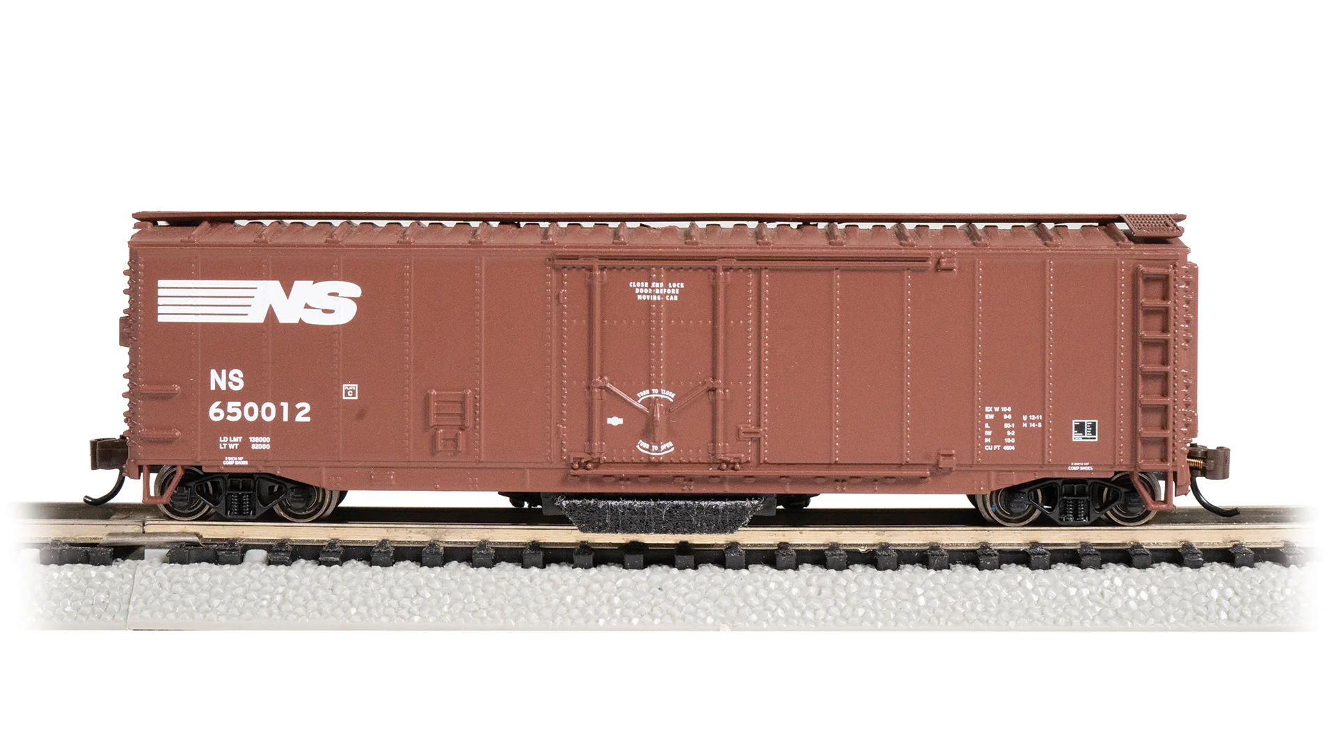 Bachmann 16371 TRACK-CLEANING 50' PLUG-DOOR BOXCAR - NORFOLK SOUTHERN #650012 N SCALE NEW - Image 4
