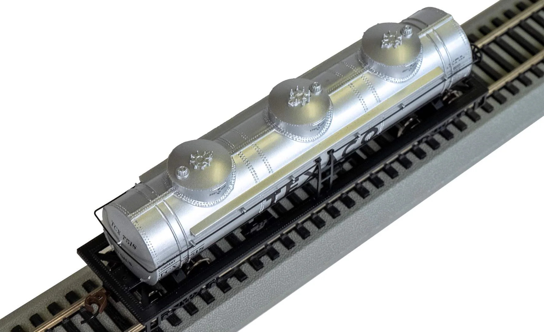 Bachmann 17112 40' THREE-DOME TANK CAR - TEXACO #7518 HO SCALE NEW - Image 2