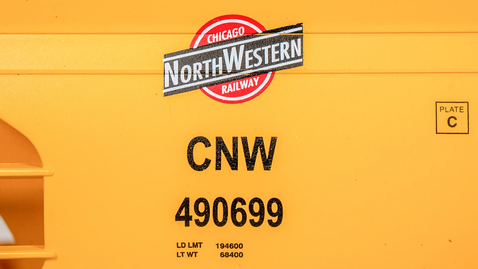 Bachmann 17559 56' ACF CENTER-FLOW HOPPER - CHICAGO & NORTH WESTERN #490699 HO SCALE NEW - Image 4