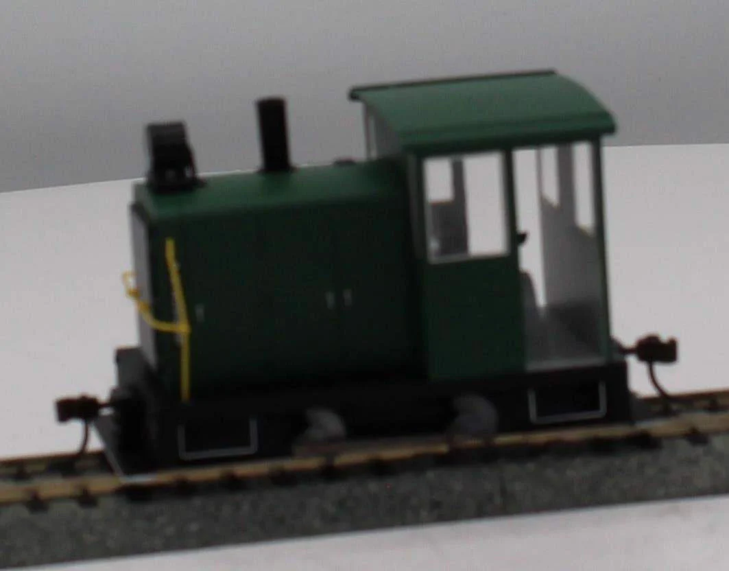 Bachmann 28198 UNDECORATED 0-4-0 Side Rod Gas Mech Loco On30 Scale O SCALE Like New - Image 6
