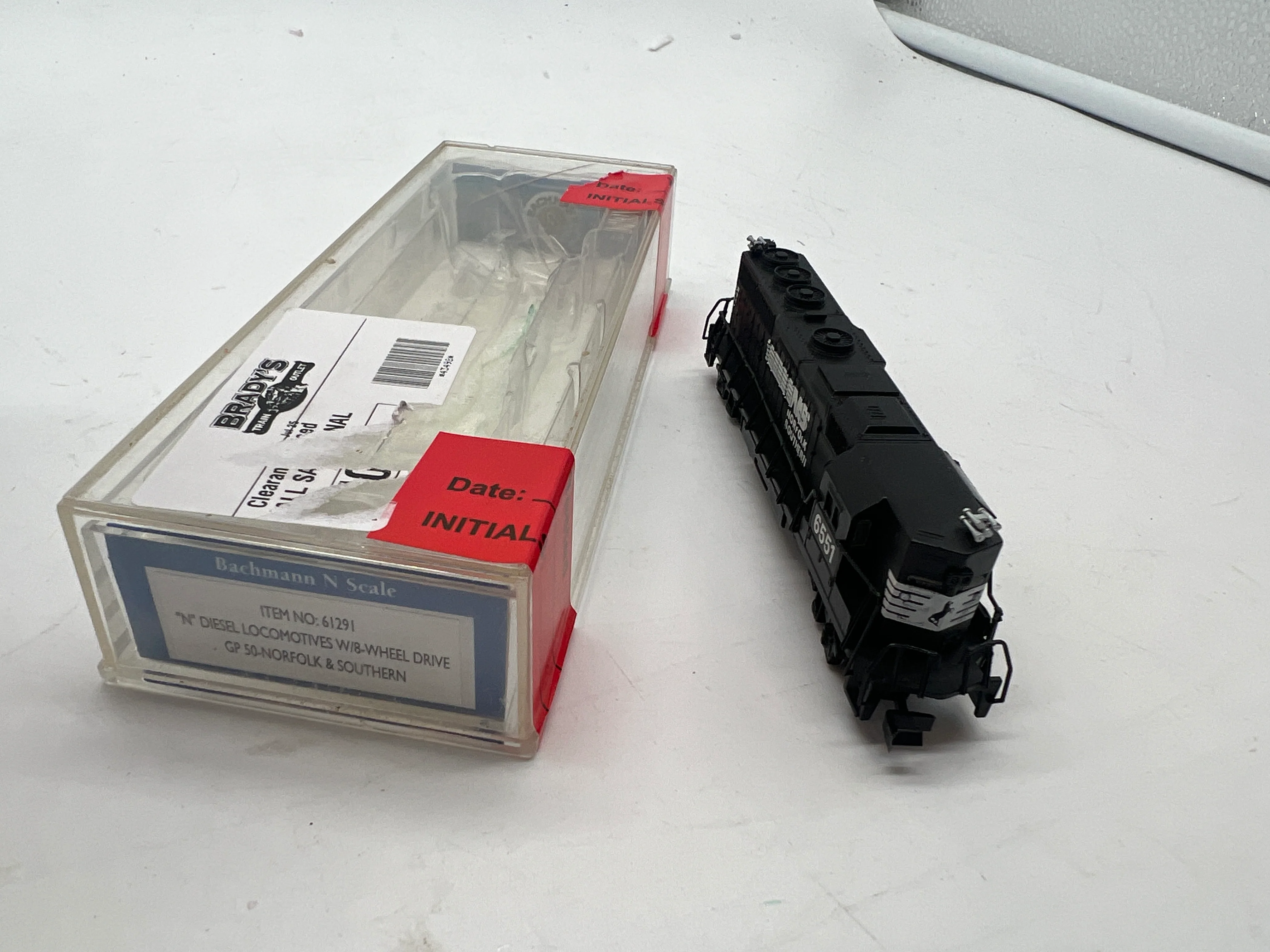 Bachmann 61291 Norfolk Southern NS GP50 Diesel locomotive w/ 8 wheel drive N SCALE Like New - Image 4