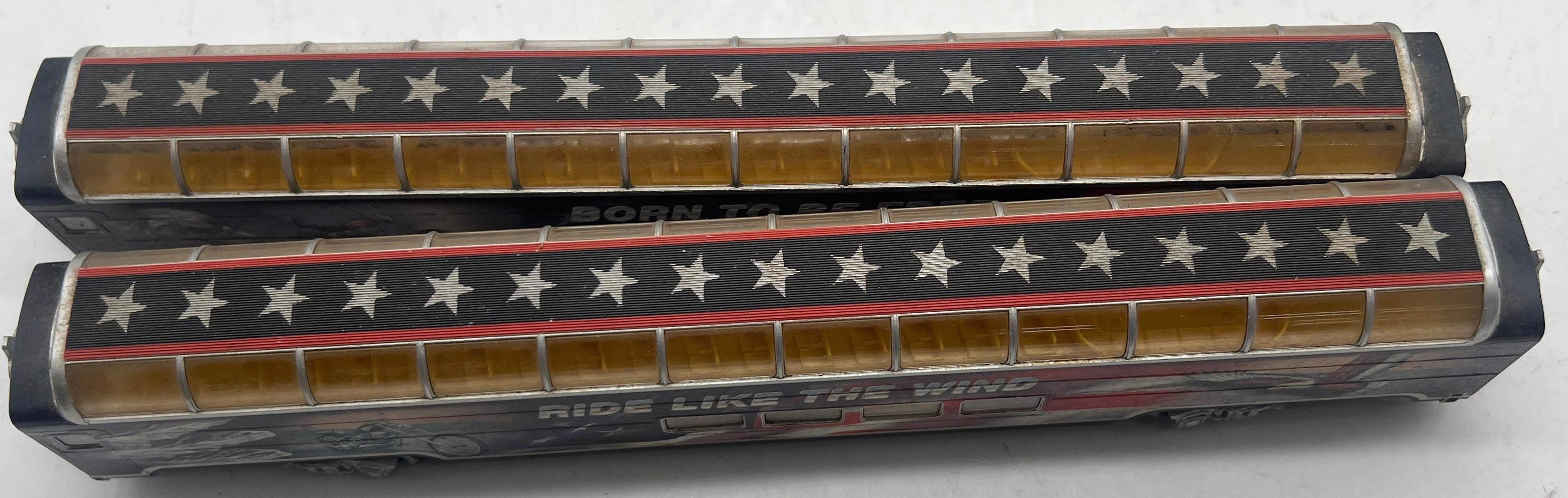 Bachmann HD002 Hawthorne Village Set of 2 Harley Davidson Passenger Cars Born to Be Free / Ride like the Wind HO SCALE Used No Box - Image 3