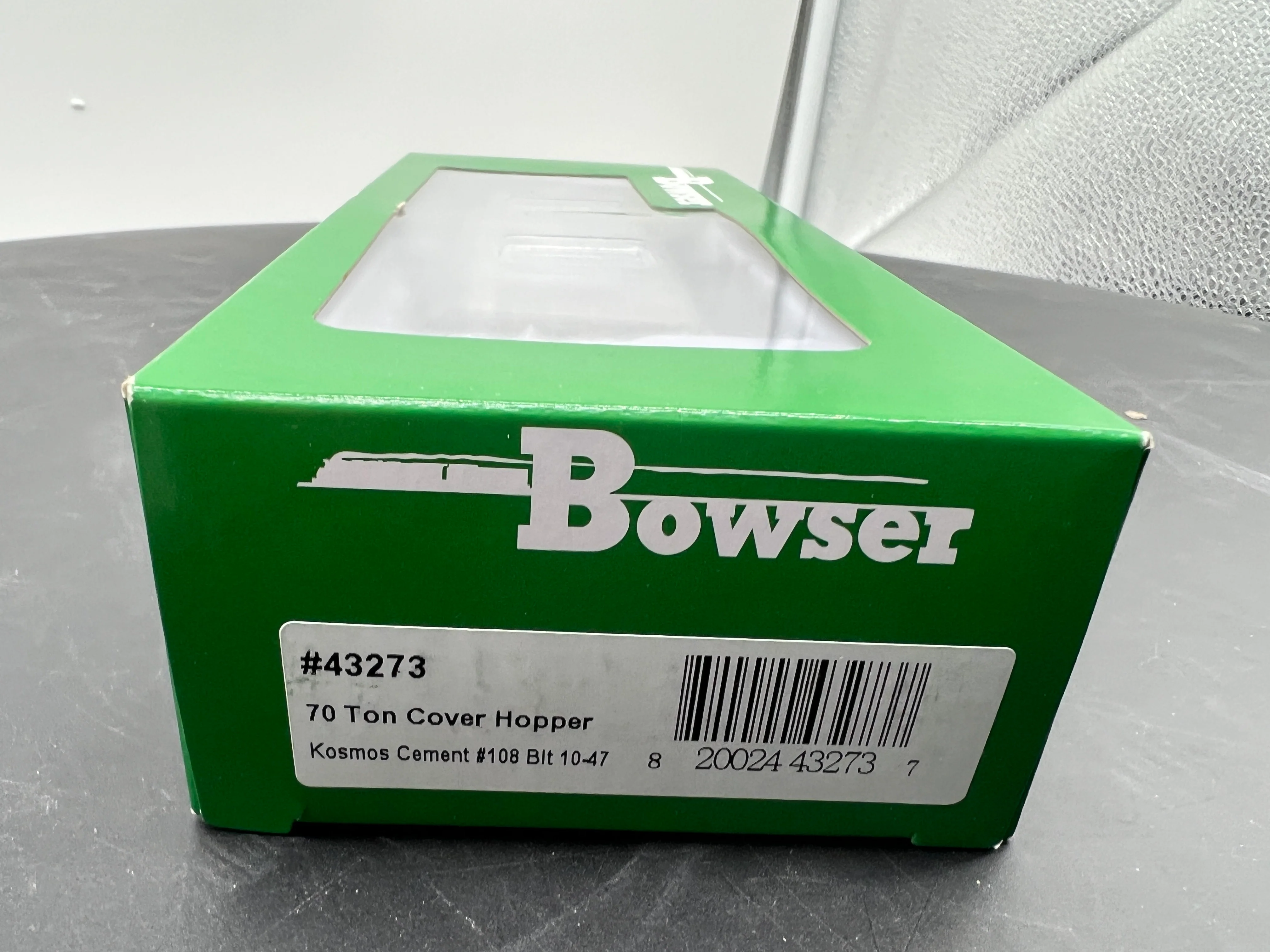 Bowser 43273 Kosmos Central 70 ton covered hopper car HO SCALE NEW - Image 2