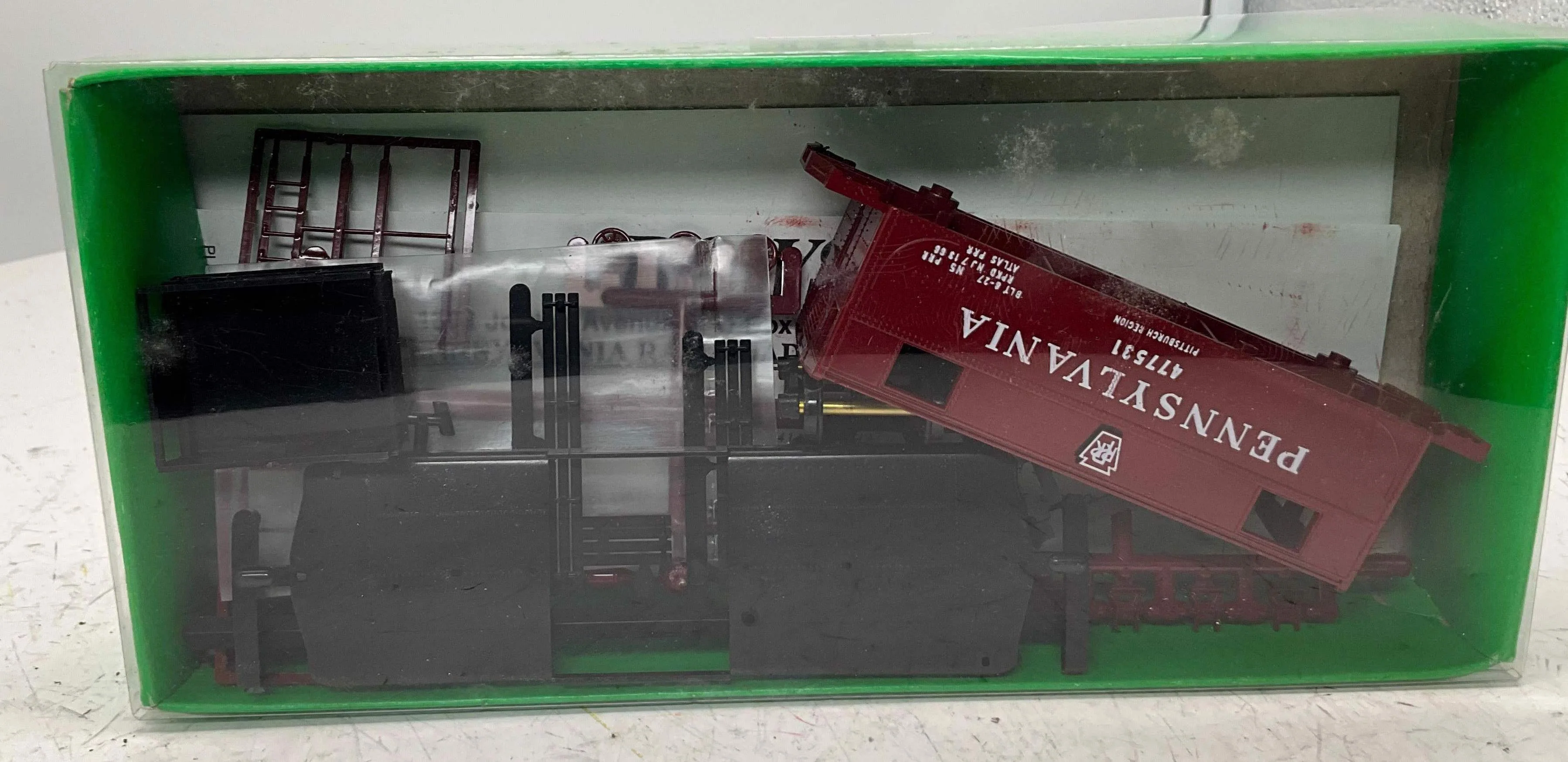 Bowser 55005 PENNSYLVANIA N-5 Caboose KIT #477511 HO Scale NEW