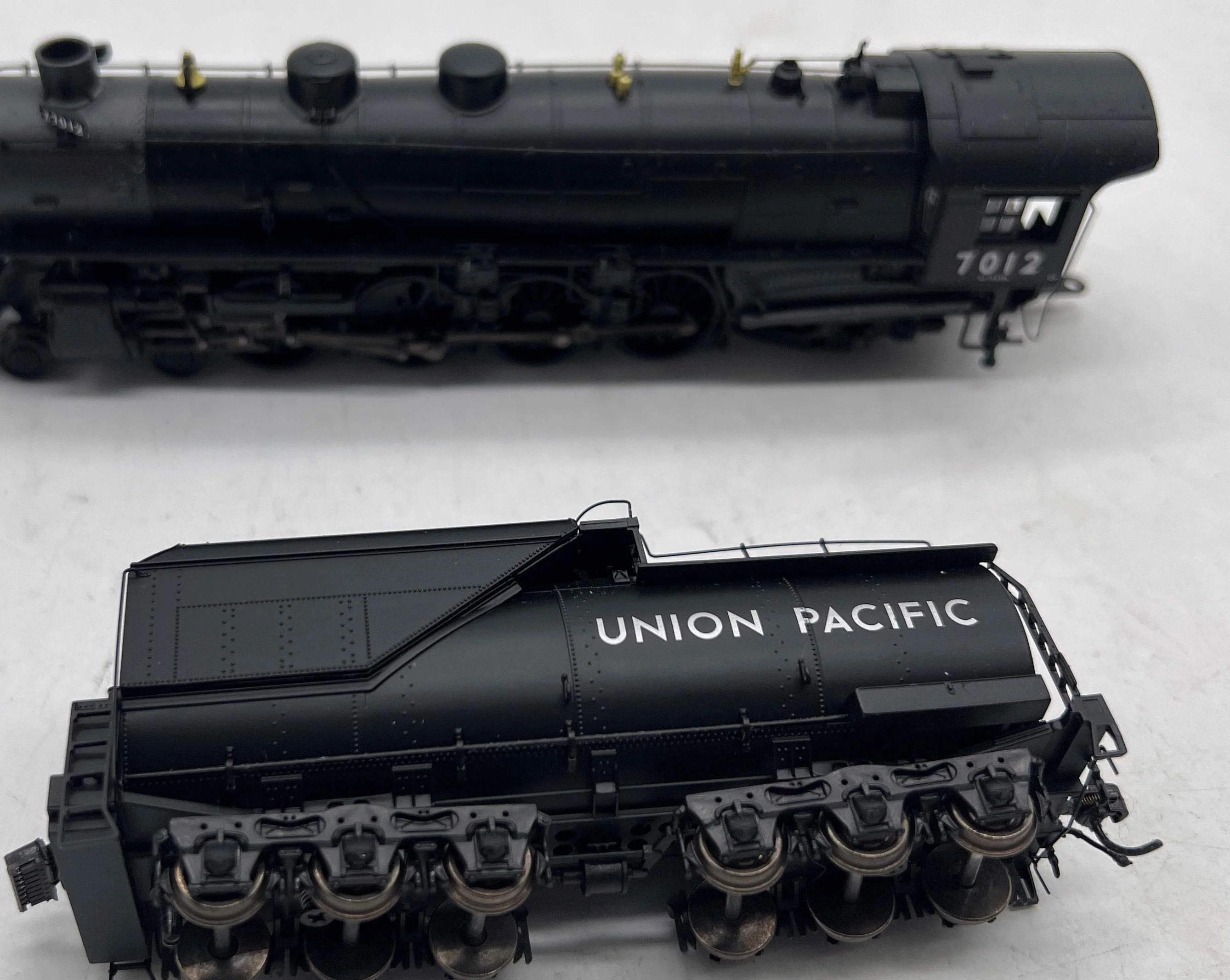 Broadway Limited BLI 5466 UNION PACIFIC UP 4-8-2 Mountain Steam Locomotive TRAINMAN #7012 HO Scale Like New - Image 5
