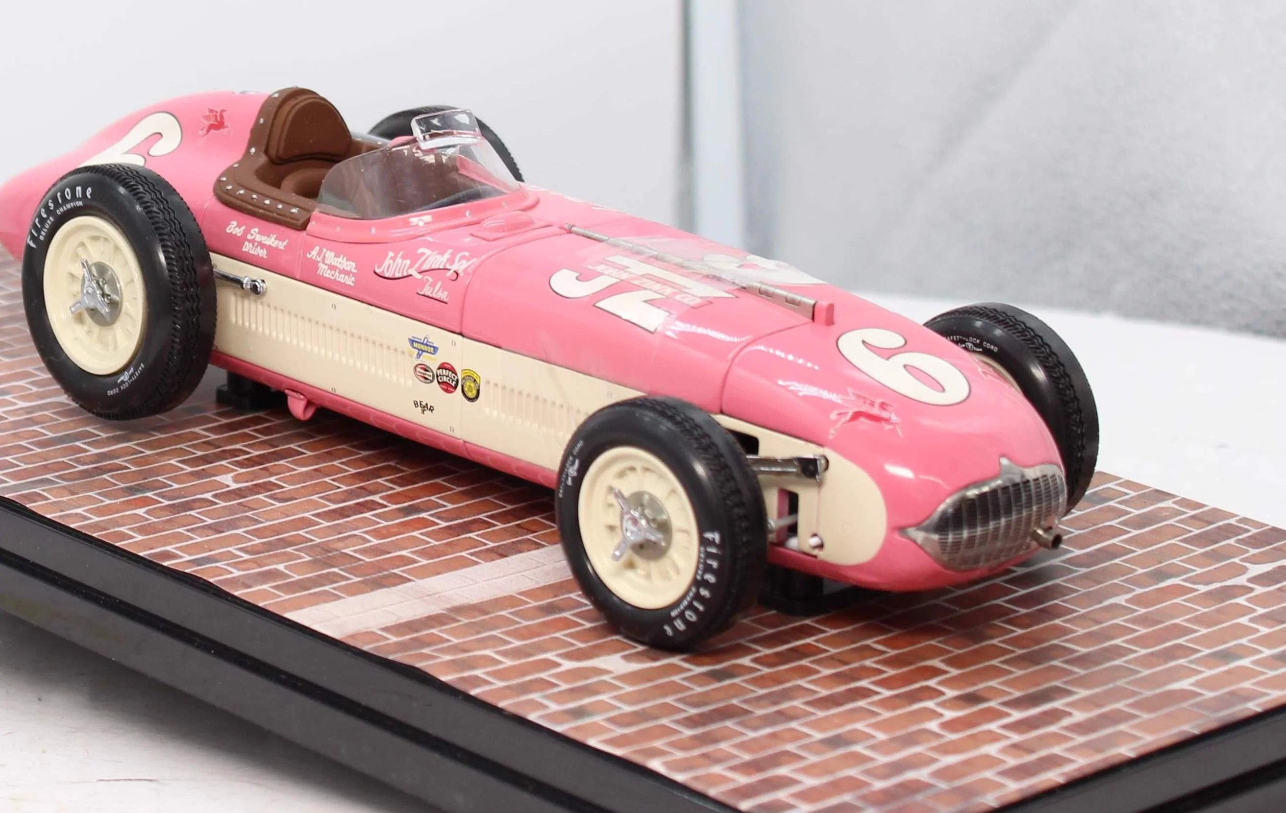Carousel 1 4501 1955 Bob Sweikert Indy 500 Winner 1:18 Scale NEW
