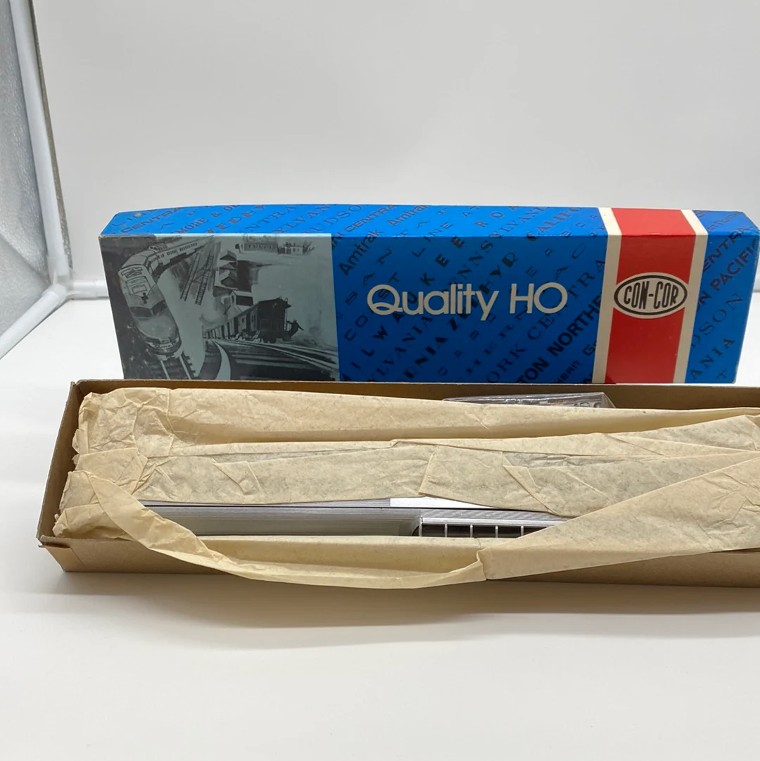Con-Cor 781 BUDD DOME Unlettered Car kit HO SCALE - Image 2