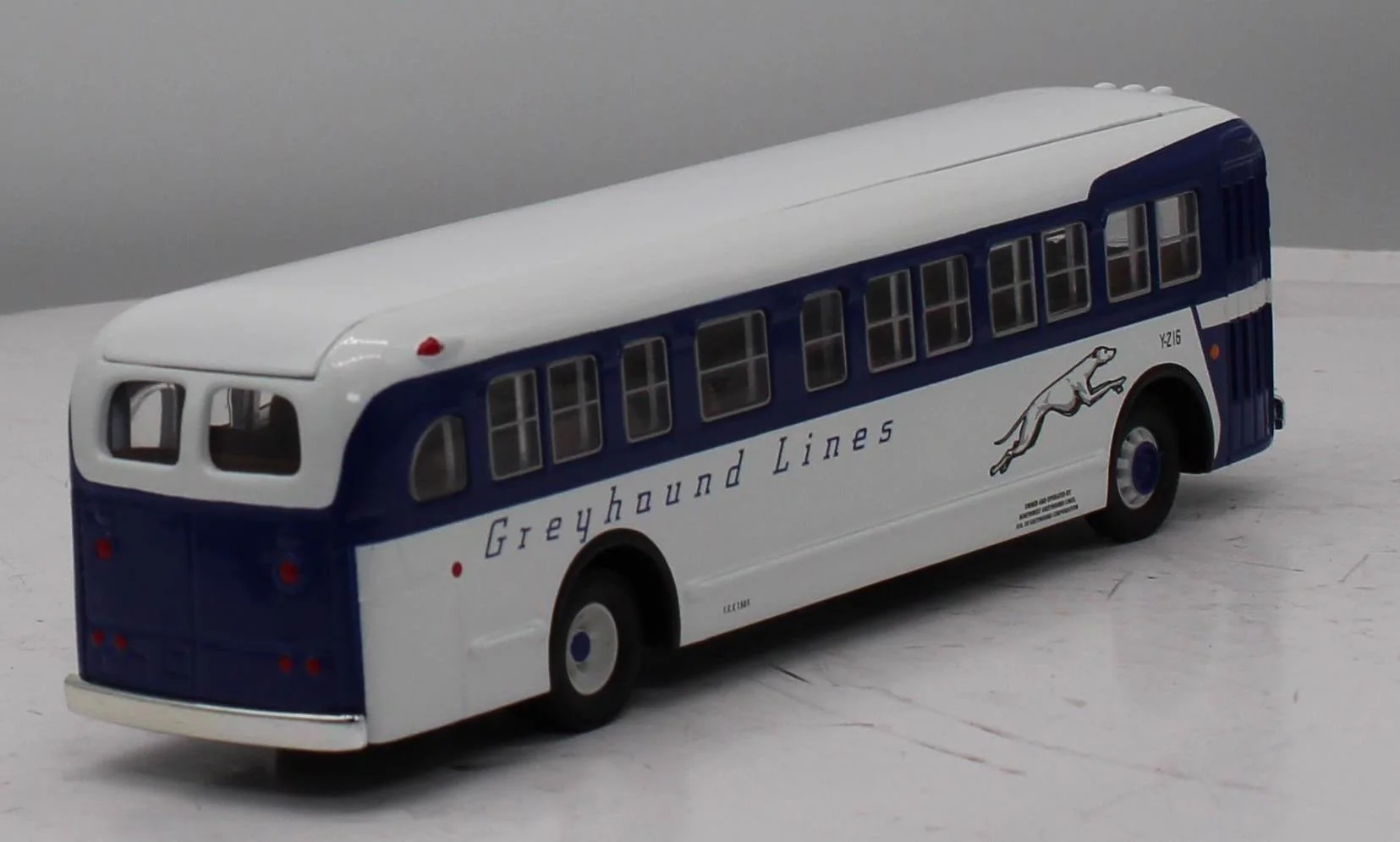 Corgi 54202 NORTHWEST GREYHOUND LINES GM Old Look Bus Corgi Classics Scale O SCALE Like New - Image 5
