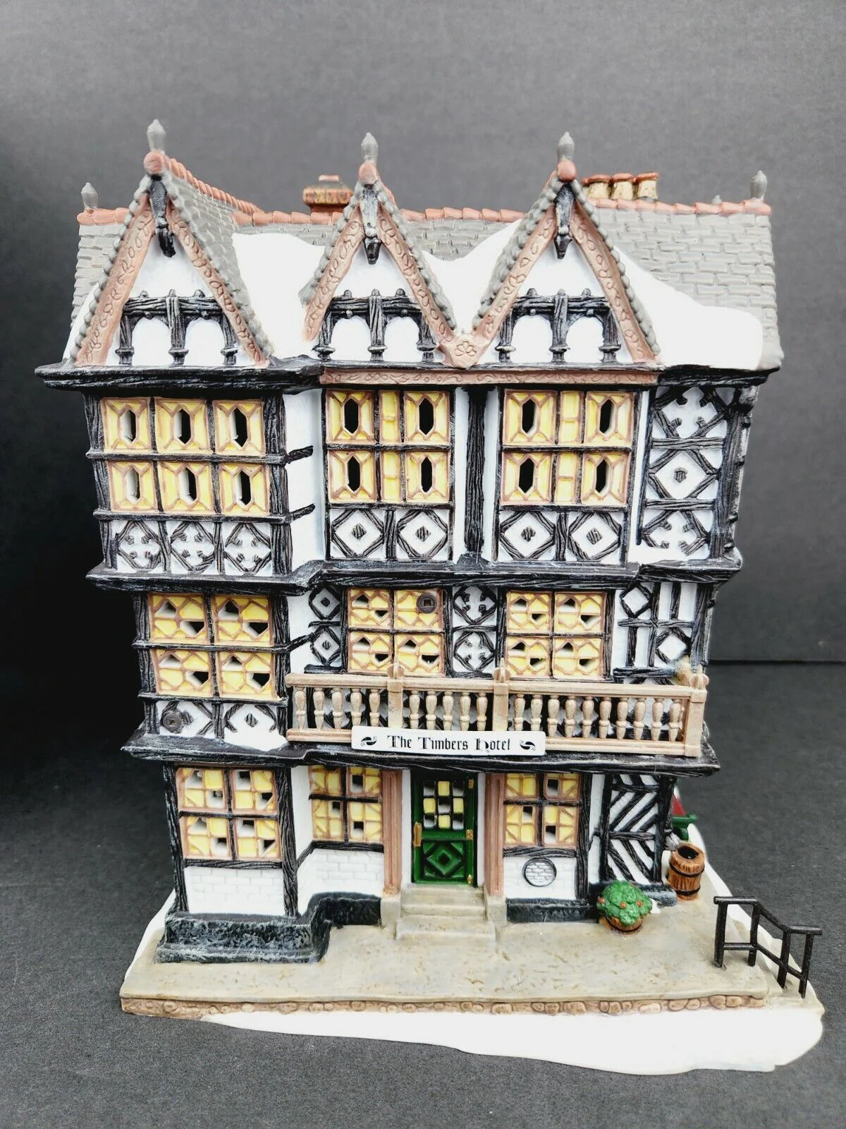 Department 56 56.58742 The Timbers Hotel Dickens Village Series Collectors Edition - Image 2