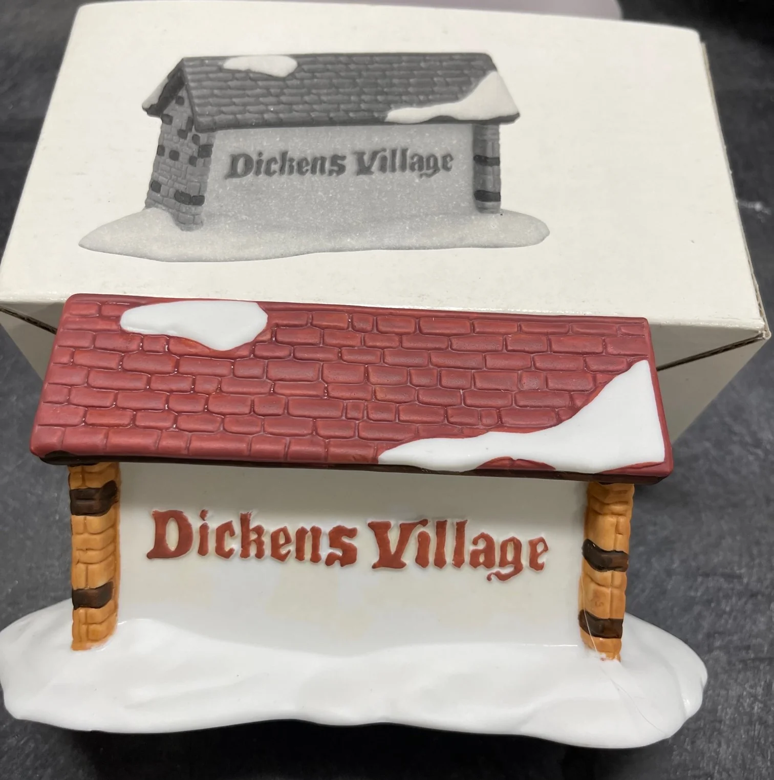 Department 56 6569-2 Dickens' Village Sign Heritage Village Collection