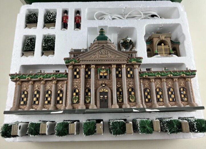 Department 56 Dickens Village 58336 Ramsford Palace Ltd. Edition - Image 2