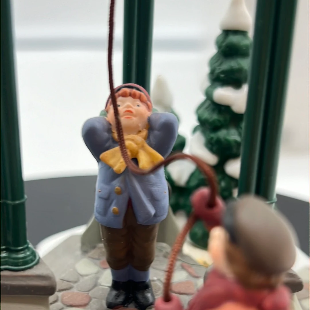Department 56 Heritage Village 98711 Christmas Bells 1996 Special Piece - Image 5