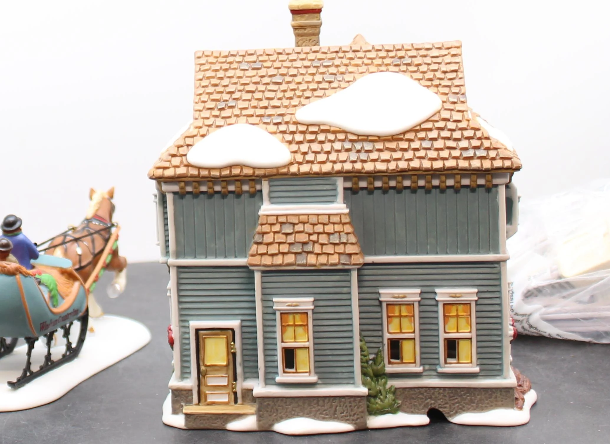 Department 56 New England Village 805528 Welcome To Windham Country Inn  Like New - Image 6