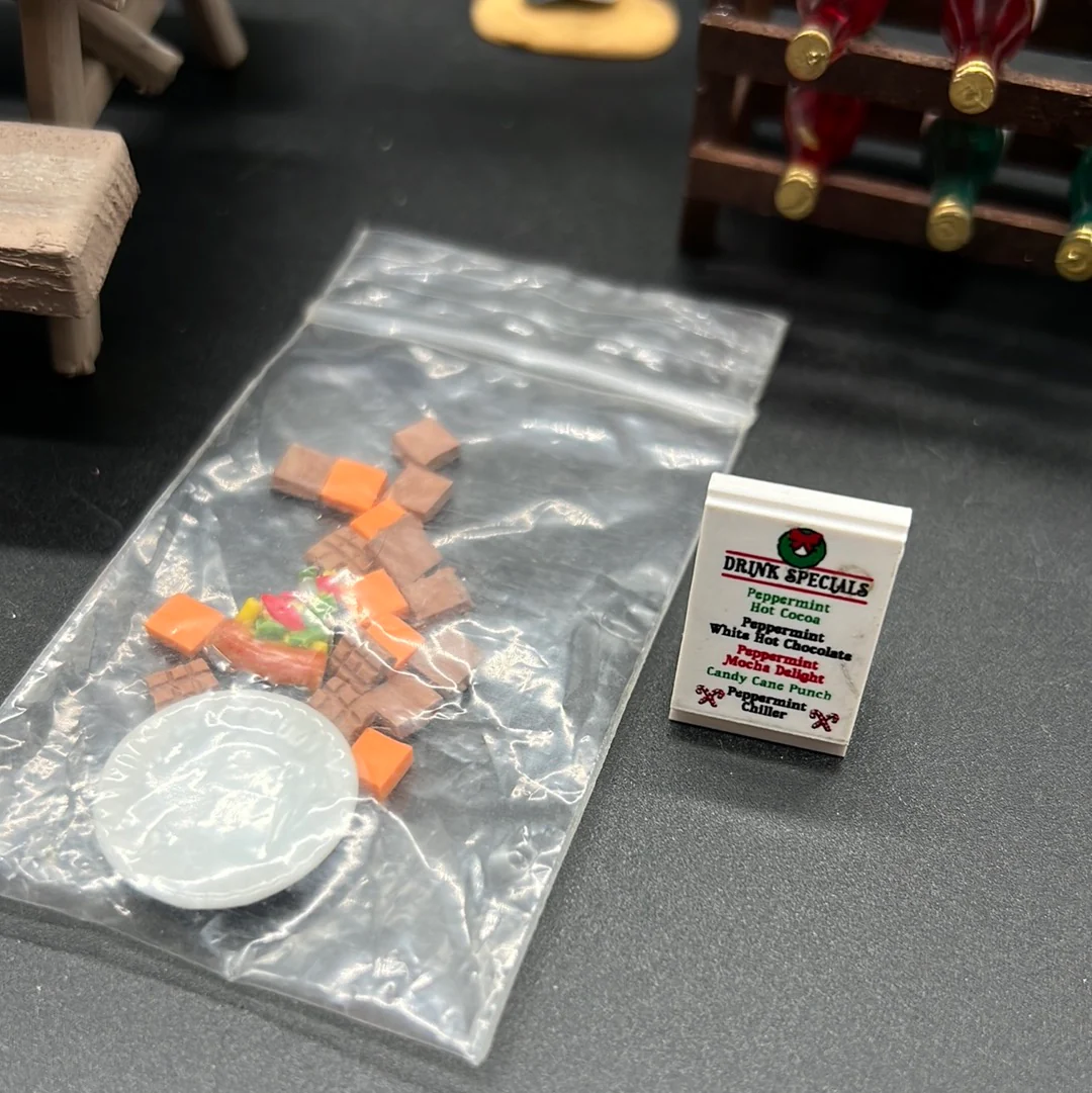 G Scale Accessory Pack 2: Picnic with Figures - Image 4