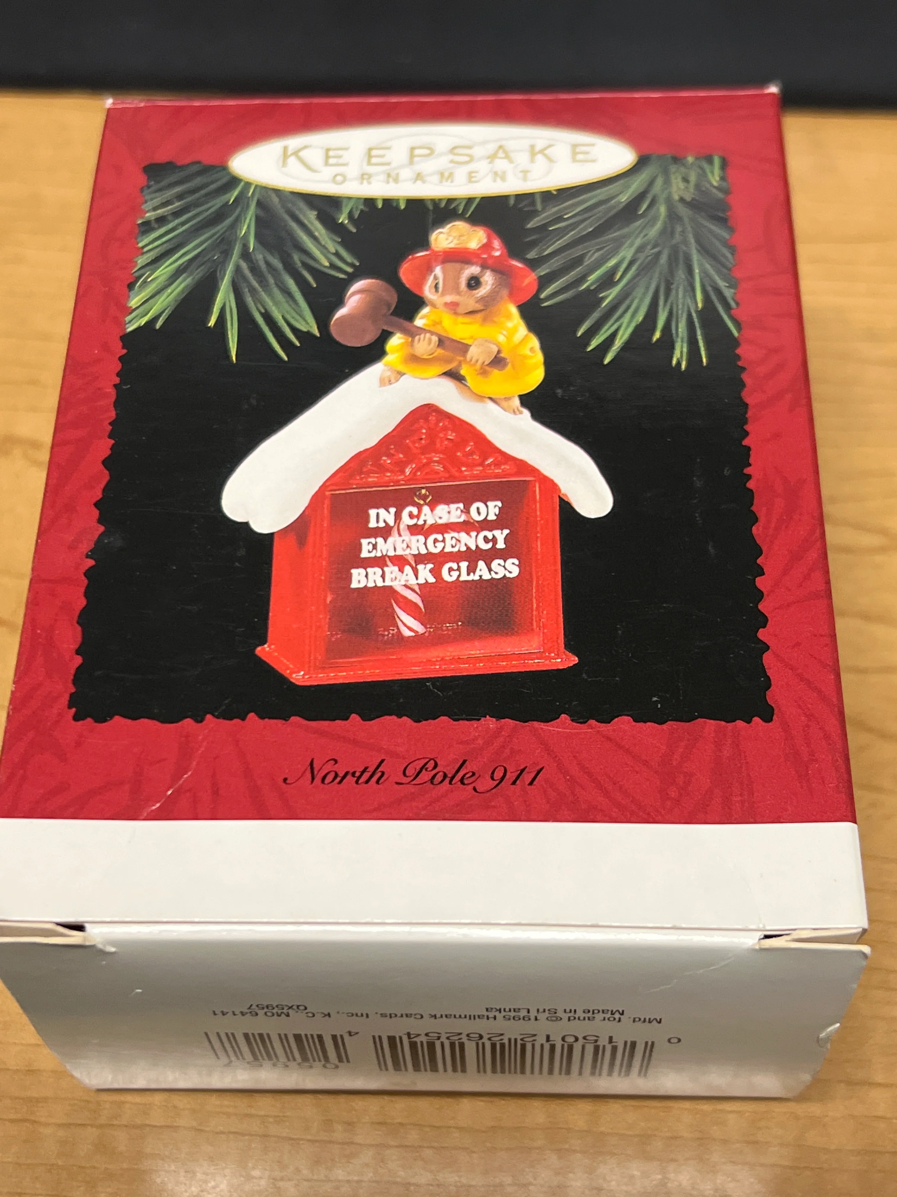 Hallmark 1995 North Pole 911, Fire Fighters "In Case of Emergency Break Glass" Ornament  Like New - Image 4