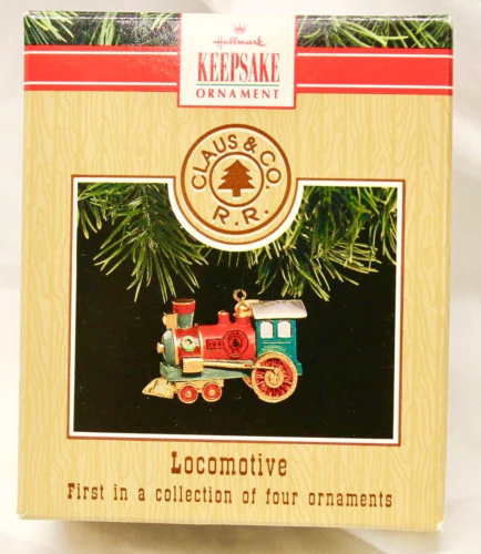 Hallmark Ornament 1991 Claus & Co RR set of 4 train ornaments plus display SZAZ - Image 6