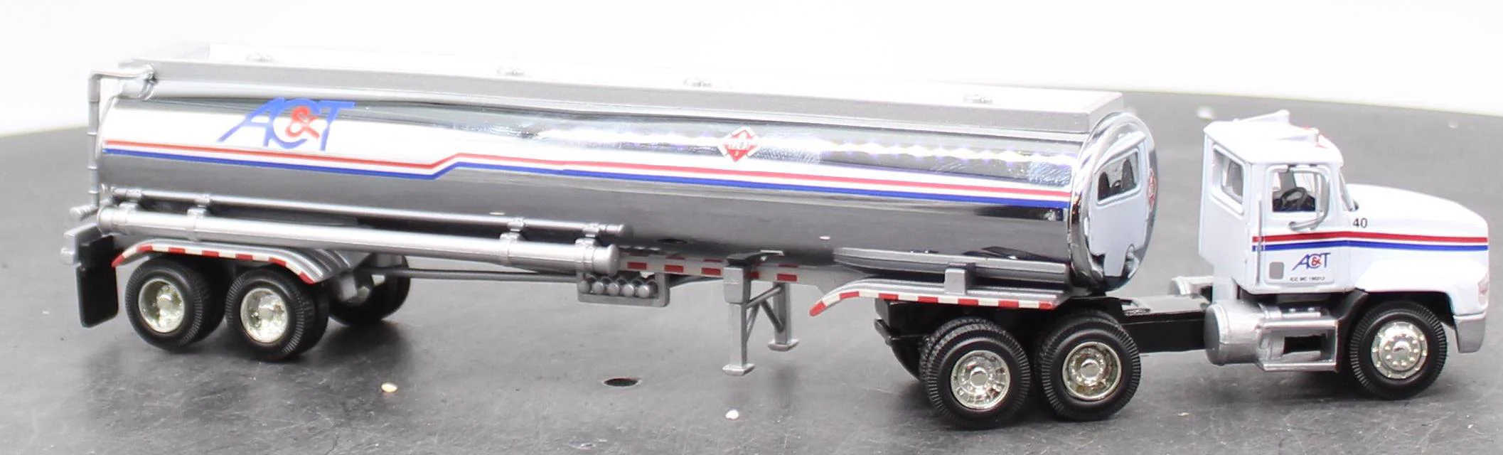 Hartoy PEM M71906 A.C.& T. Fuel Tanker 1/64 SCALE NEW - Image 4