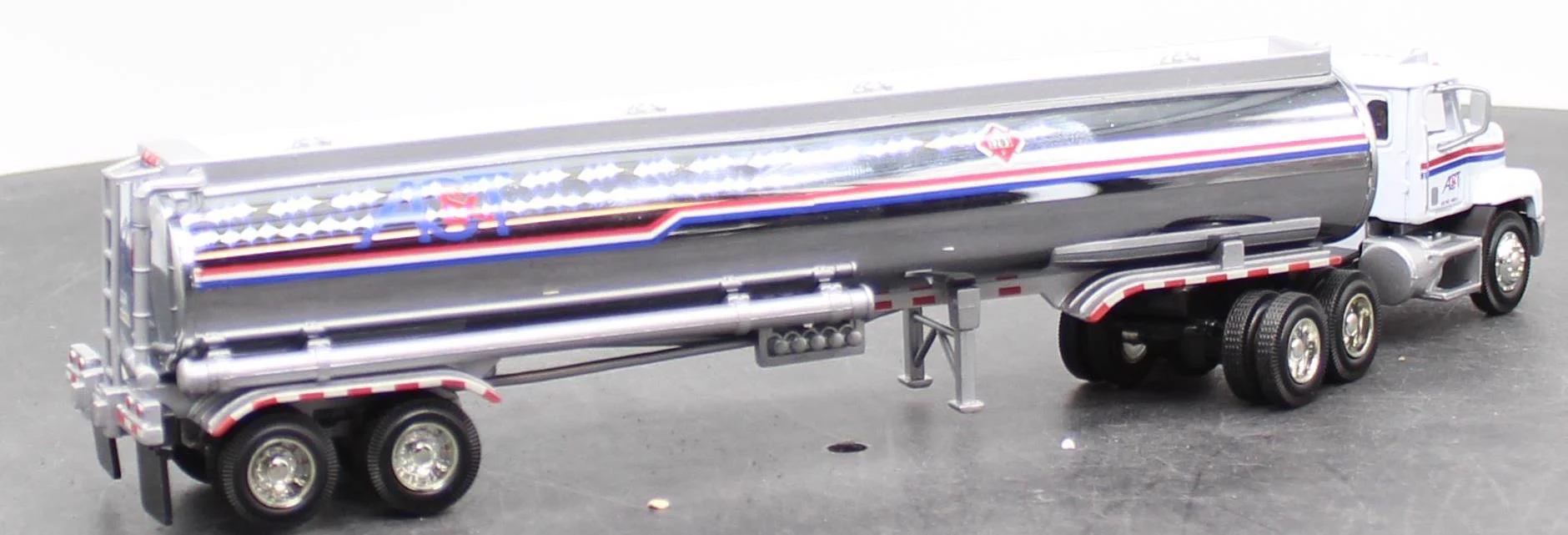 Hartoy PEM M71906 A.C.& T. Fuel Tanker 1/64 SCALE NEW - Image 5
