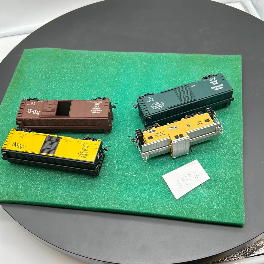 HO Scale Bargain Car Pack 157:  Set of 4 Toronto Hamilton Buffalo THB/ Ontario Northland ON freight cars HO SCALE USED - Image 3