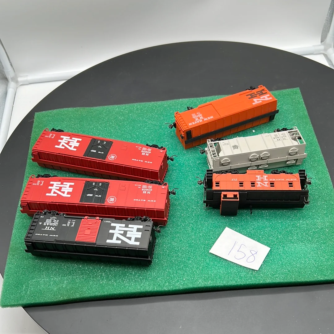 HO Scale Bargain Car Pack 158:  Set of 6 New Haven freight cars HO SCALE USED - Image 3