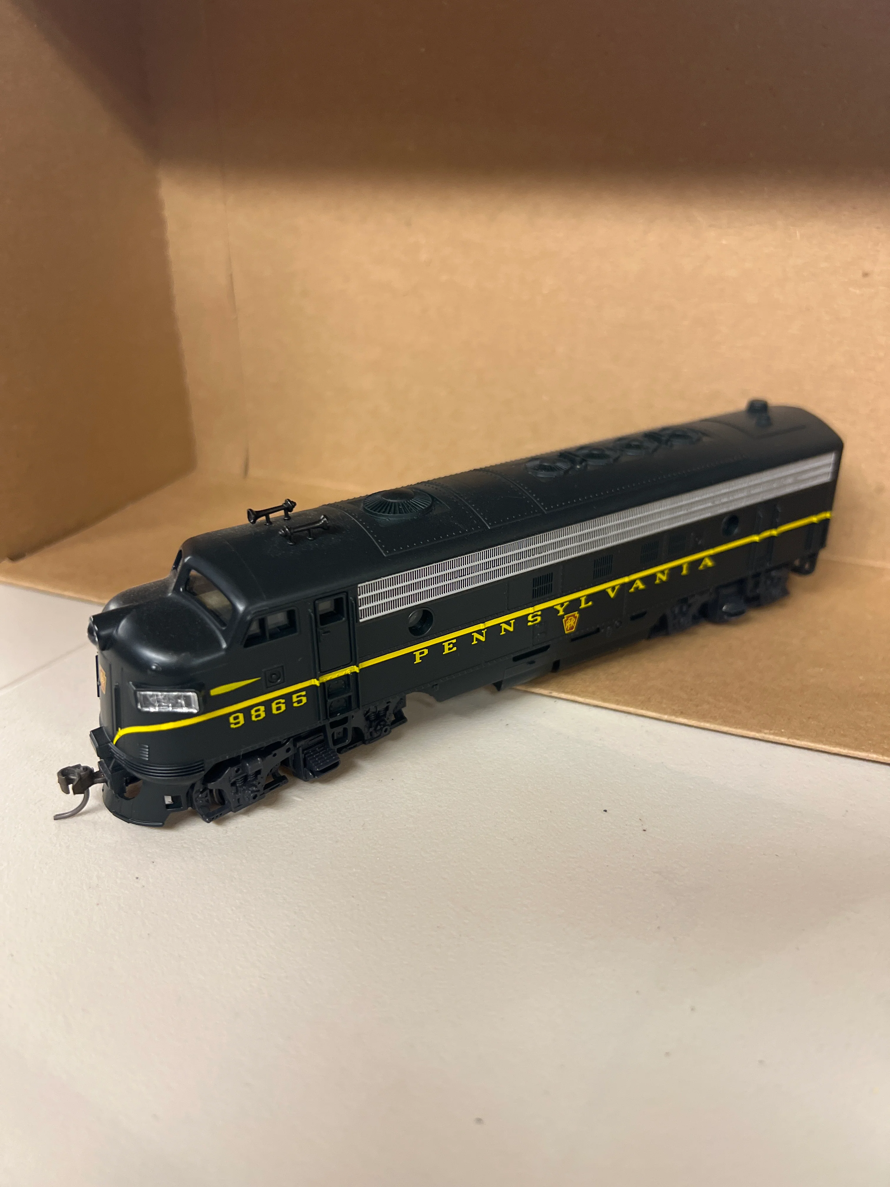 HO Scale Bargain Engine  141 atlas PRR diesel Engine Used VG - Image 2