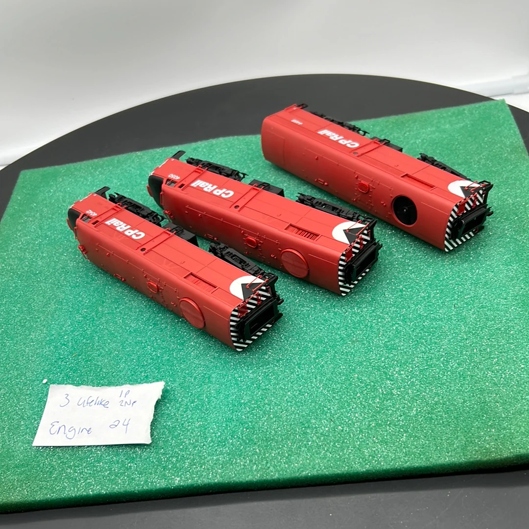 HO Scale Bargain Engine 24: Lifelike Canadian Pacific diesel set 1 pow 2 NP HO Scale Used Good - Image 4