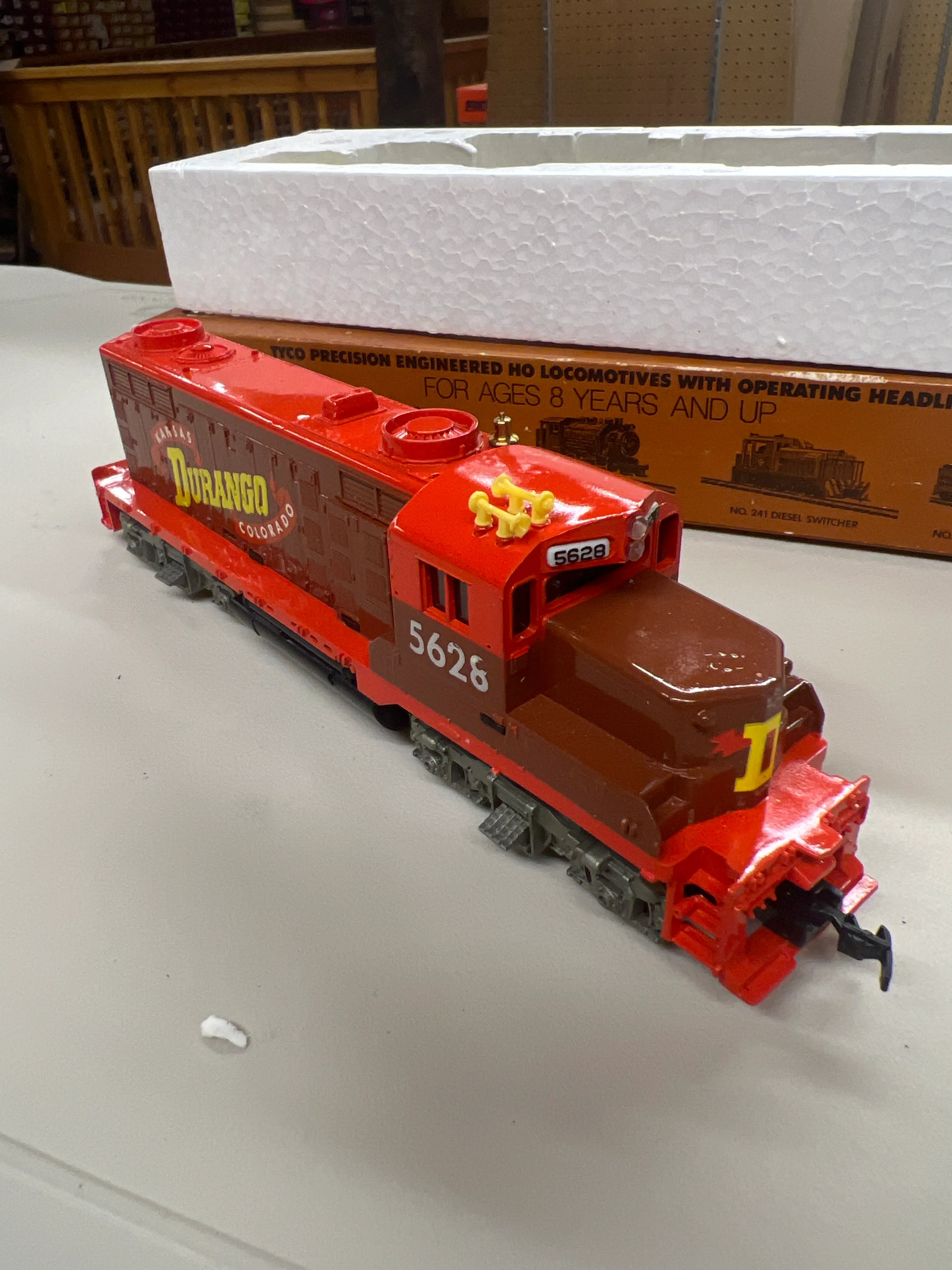 HO Scale Bargain Engine 34: Tyco Kansas Durango Colorado 5628 Diesel Used VG - Image 4